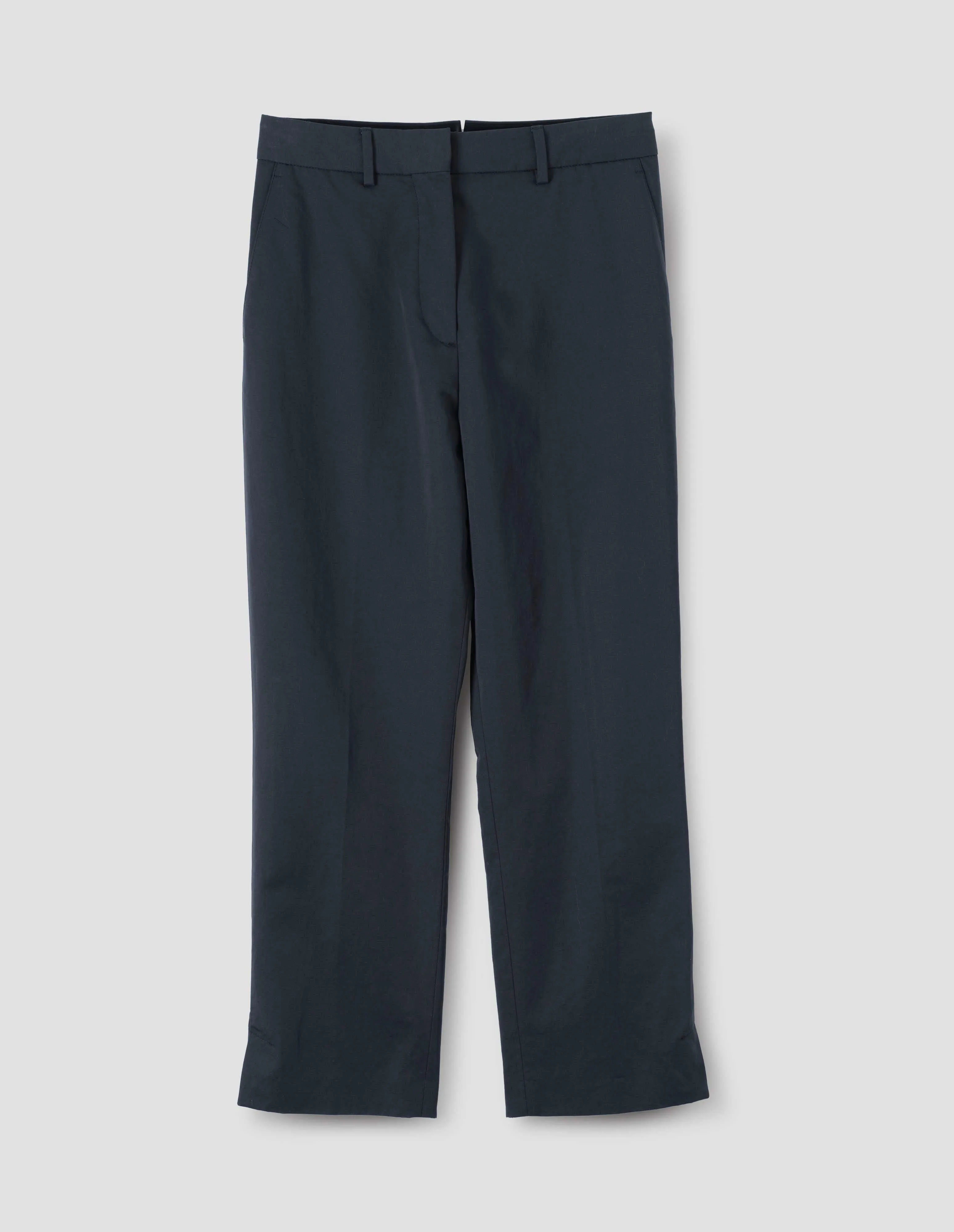 MIDI WAIST CROP TROUSERS | COTTON LINEN TWILL | MIDNIGHT sold by Margaret Howell product image thumbnail 3