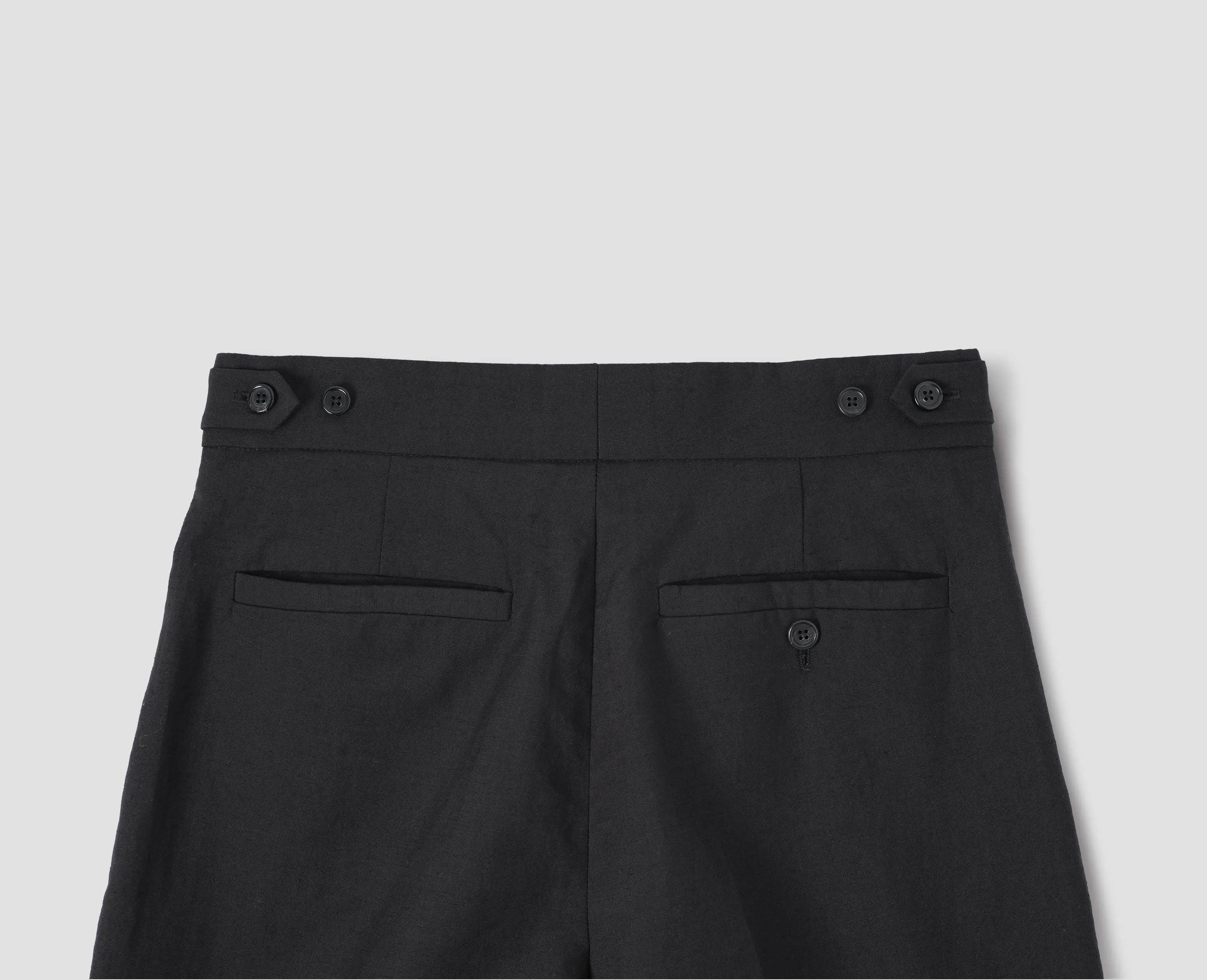SINGLE PLEAT CROPPED TROUSERS | YARN DYED WOOL LINEN | BLACK sold by Margaret Howell product image thumbnail 4