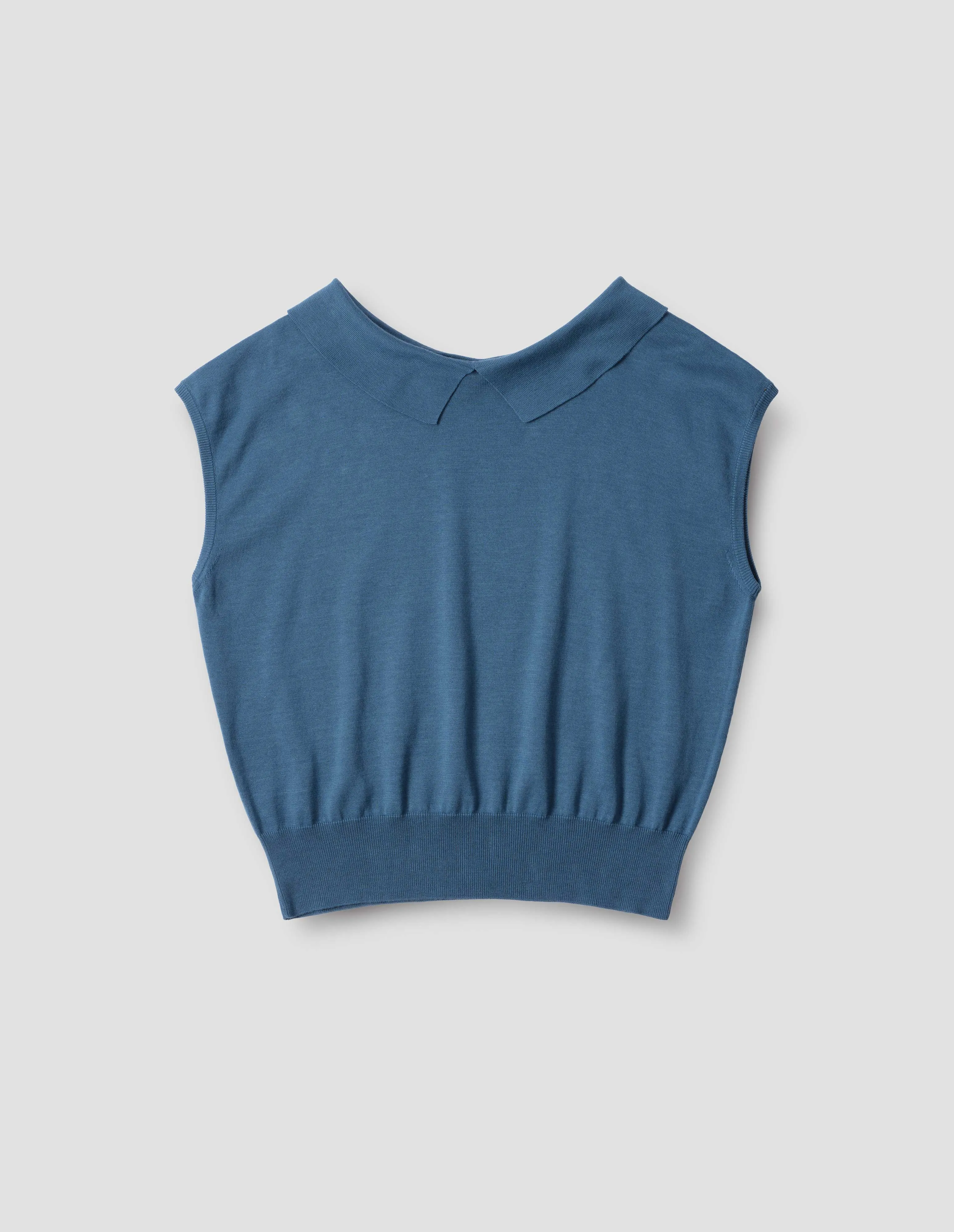 COLLARED PULLOVER VEST | FINE LINEN COTTON | AEGEAN sold by Margaret Howell product image thumbnail 5