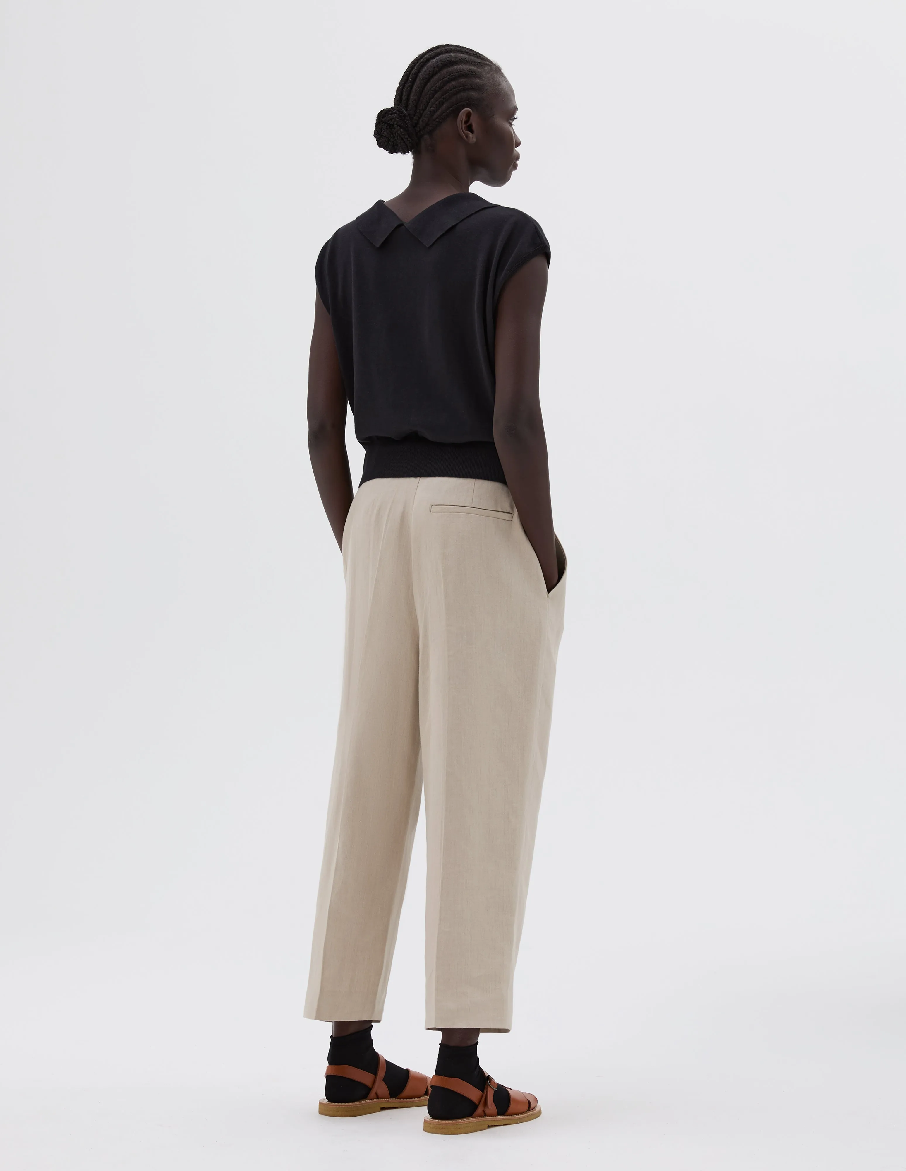 COLLARED PULLOVER VEST | FINE LINEN COTTON | BLACK sold by Margaret Howell product image thumbnail 3