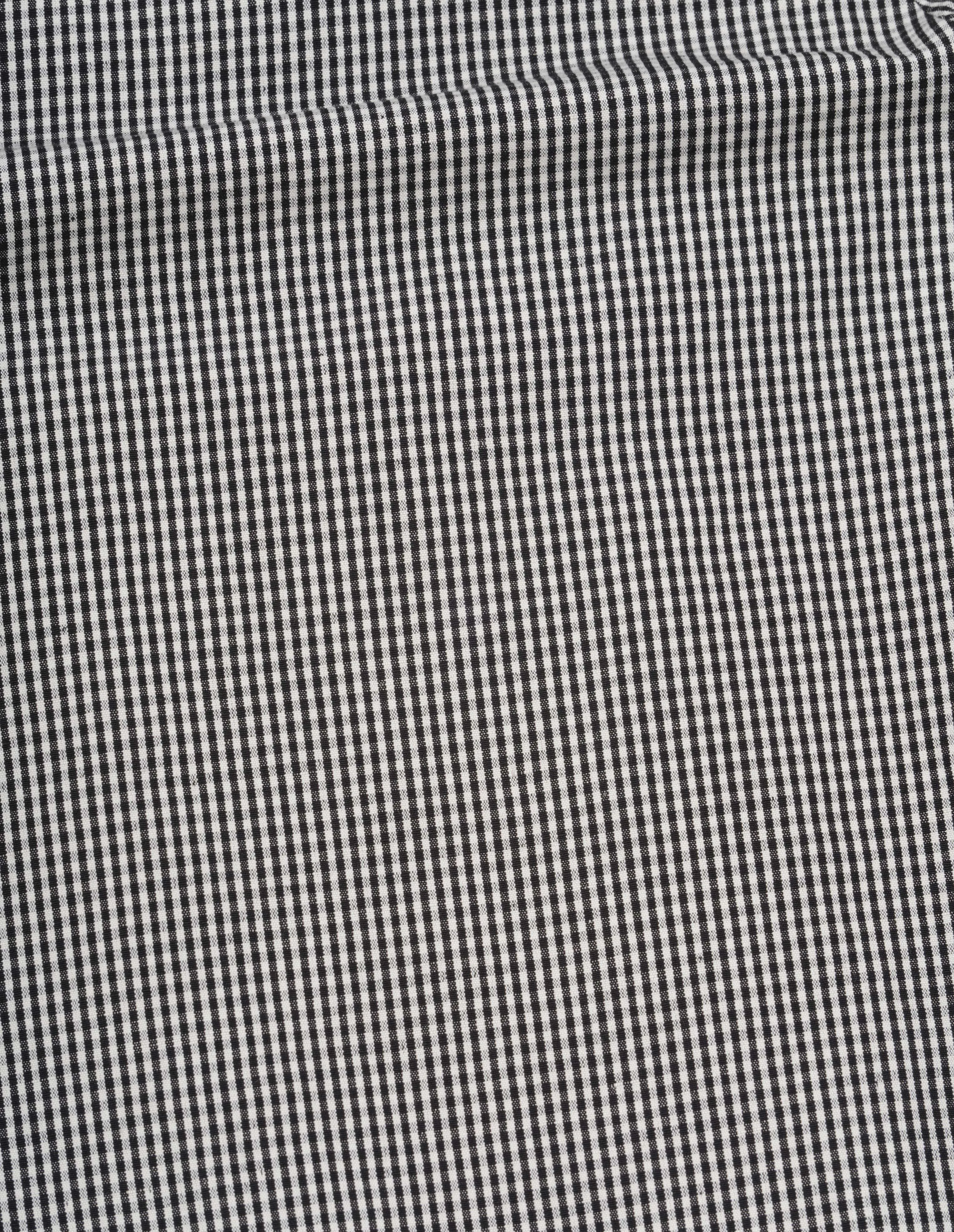 SINGLE PLEAT CROPPED TROUSERS | COTTON LINEN GINGHAM | BLACK / ECRU sold by Margaret Howell product image thumbnail 5