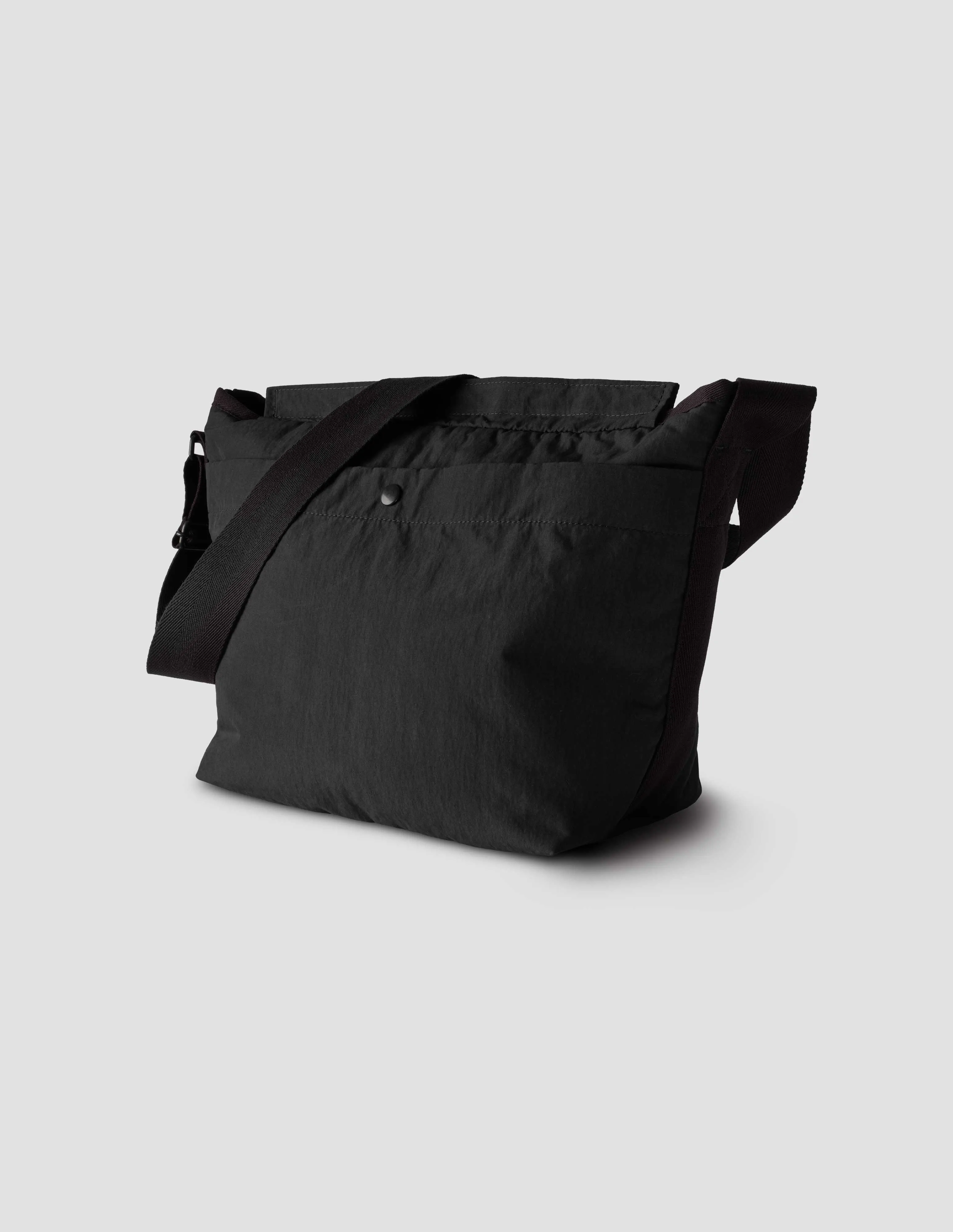 MHL. TUCKER BAG | COTTON | NAVY sold by Margaret Howell product image thumbnail 2