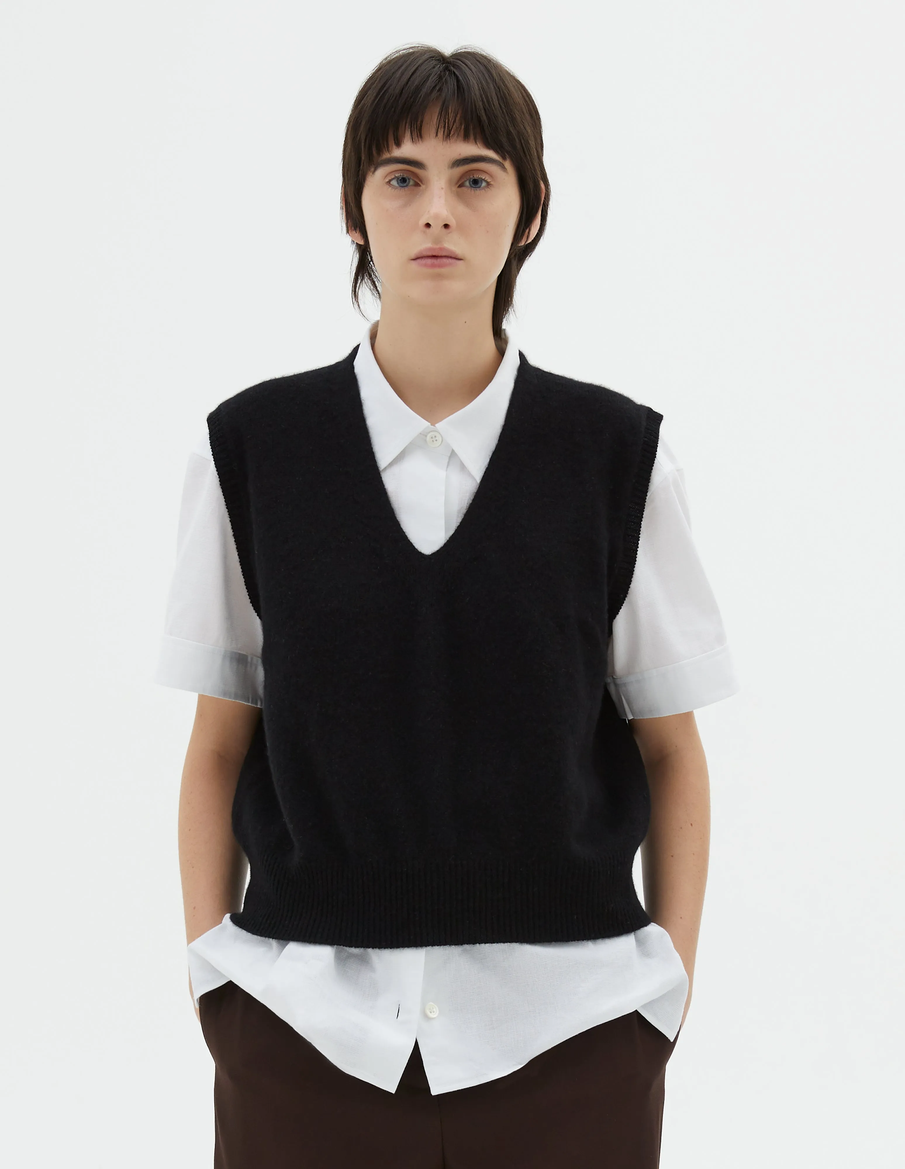 INTEGRAL V NECK SLIPOVER | CASHMERE | BLACK sold by Margaret Howell