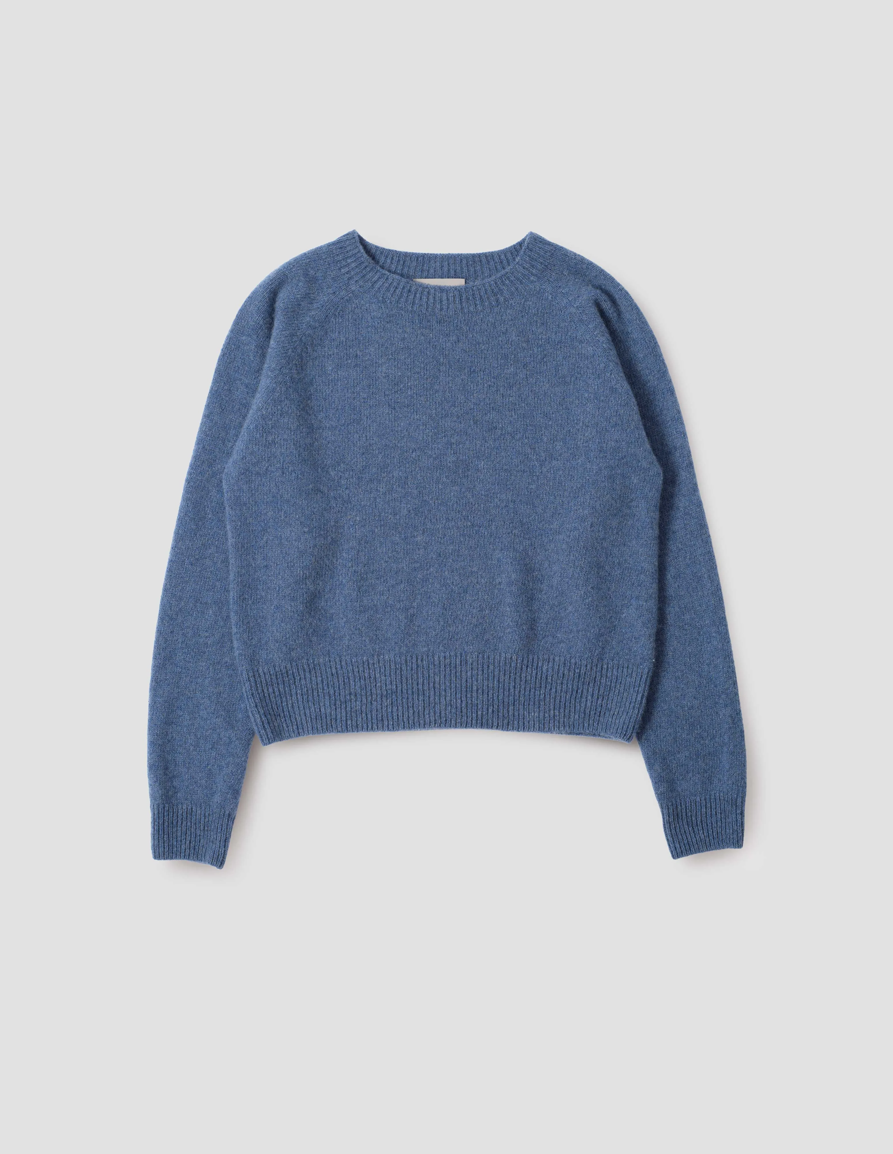 SHORT CLASSIC CREW NECK | RECYCLED CASHMERE | BLUE MELANGE sold by Margaret Howell product image thumbnail 4