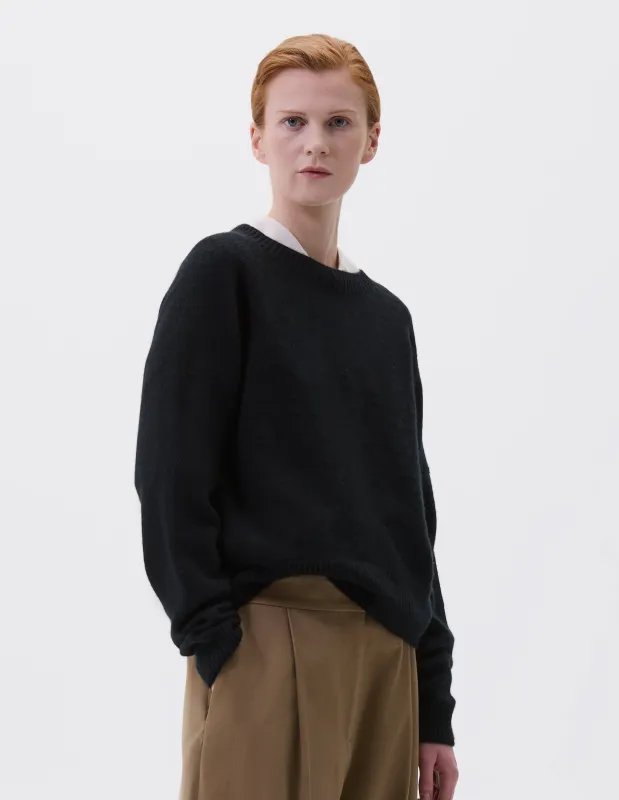 SHORT CLASSIC CREW NECK | RECYCLED CASHMERE | BLACK sold by Margaret Howell