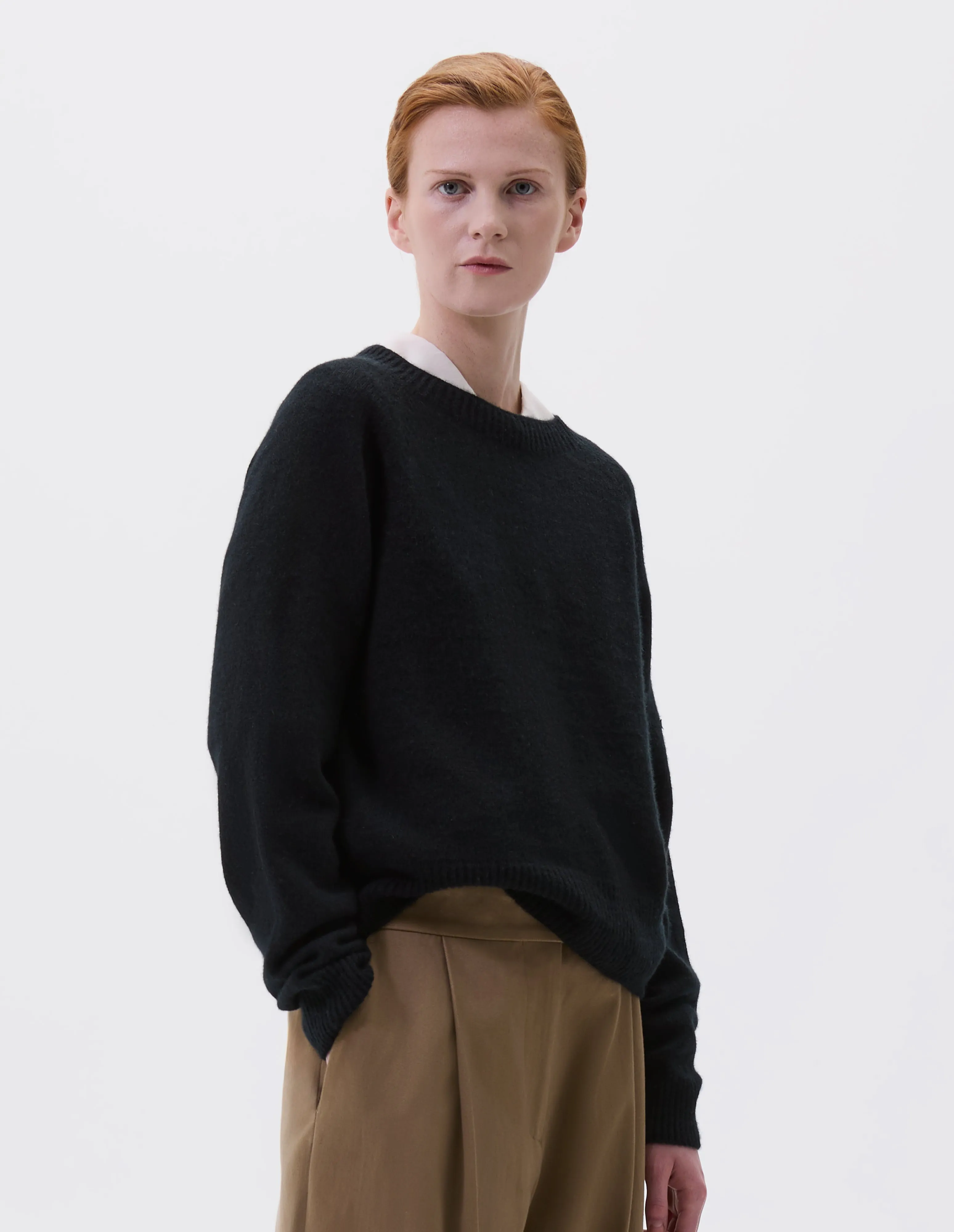 SHORT CLASSIC CREW NECK | RECYCLED CASHMERE | BLACK sold by Margaret Howell