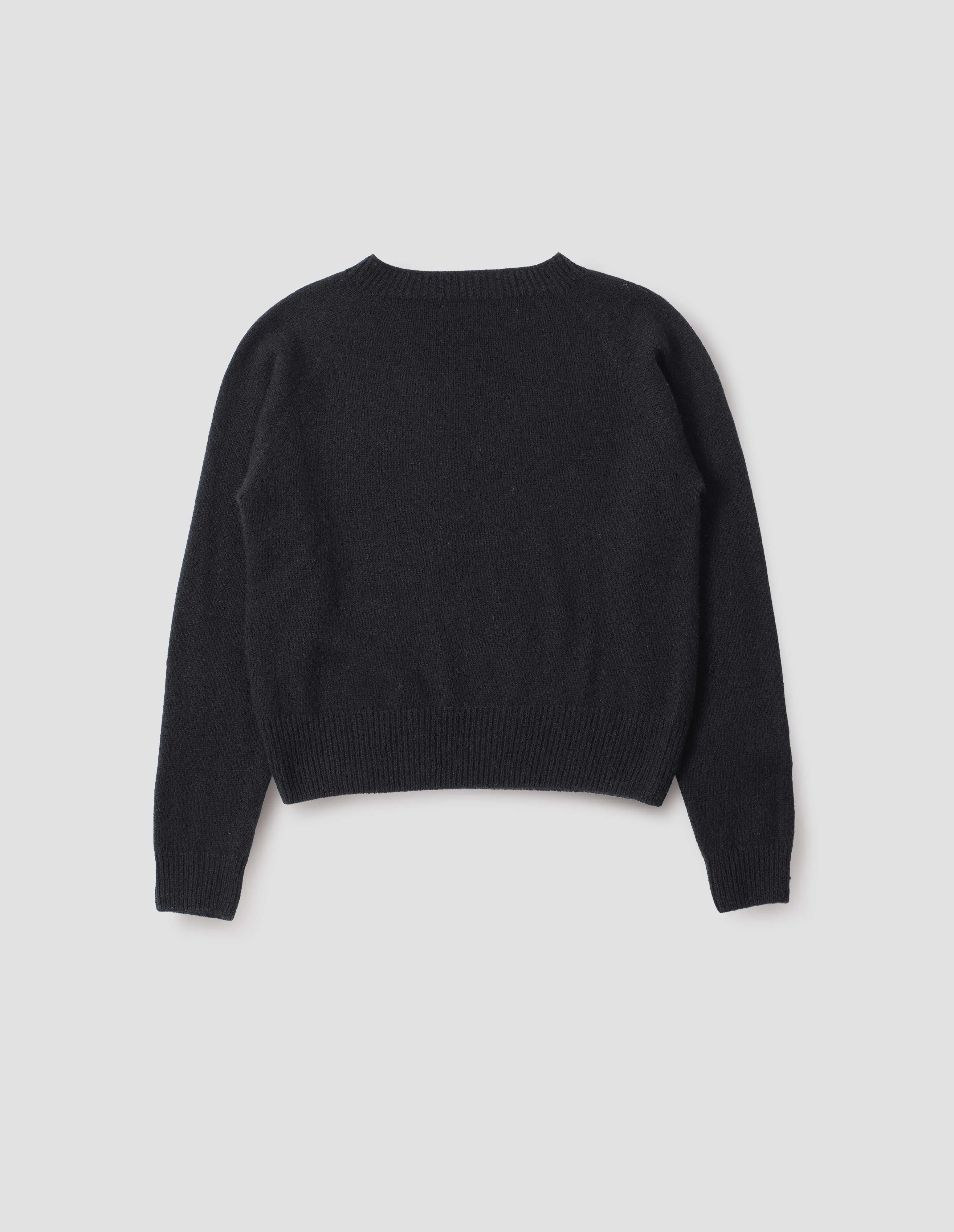 SHORT CLASSIC CREW NECK | RECYCLED CASHMERE | BLACK sold by Margaret Howell product image thumbnail 5