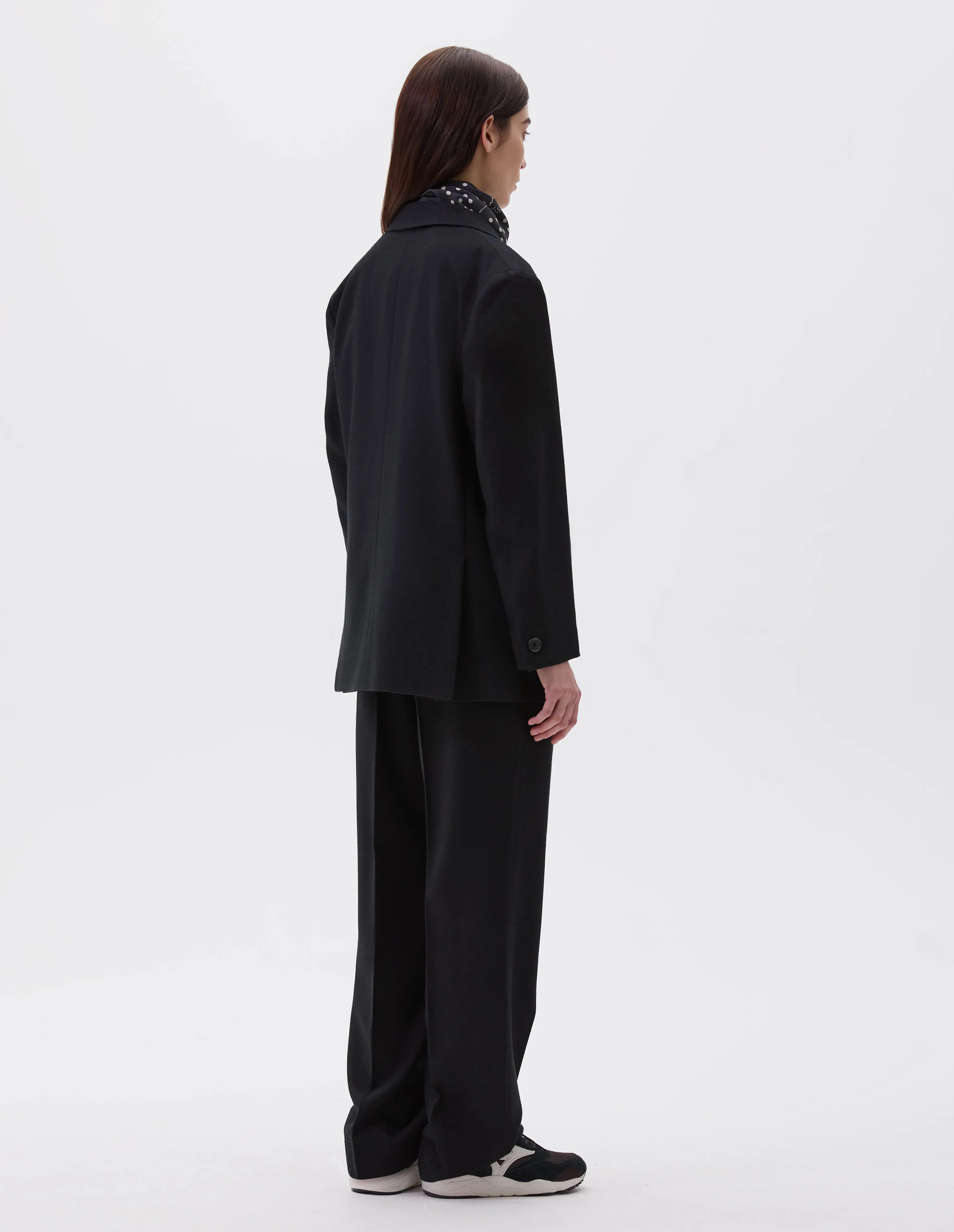 RELAXED THREE BUTTON JACKET | SWANSKIN FLANNEL | BLACK sold by Margaret Howell product image thumbnail 3