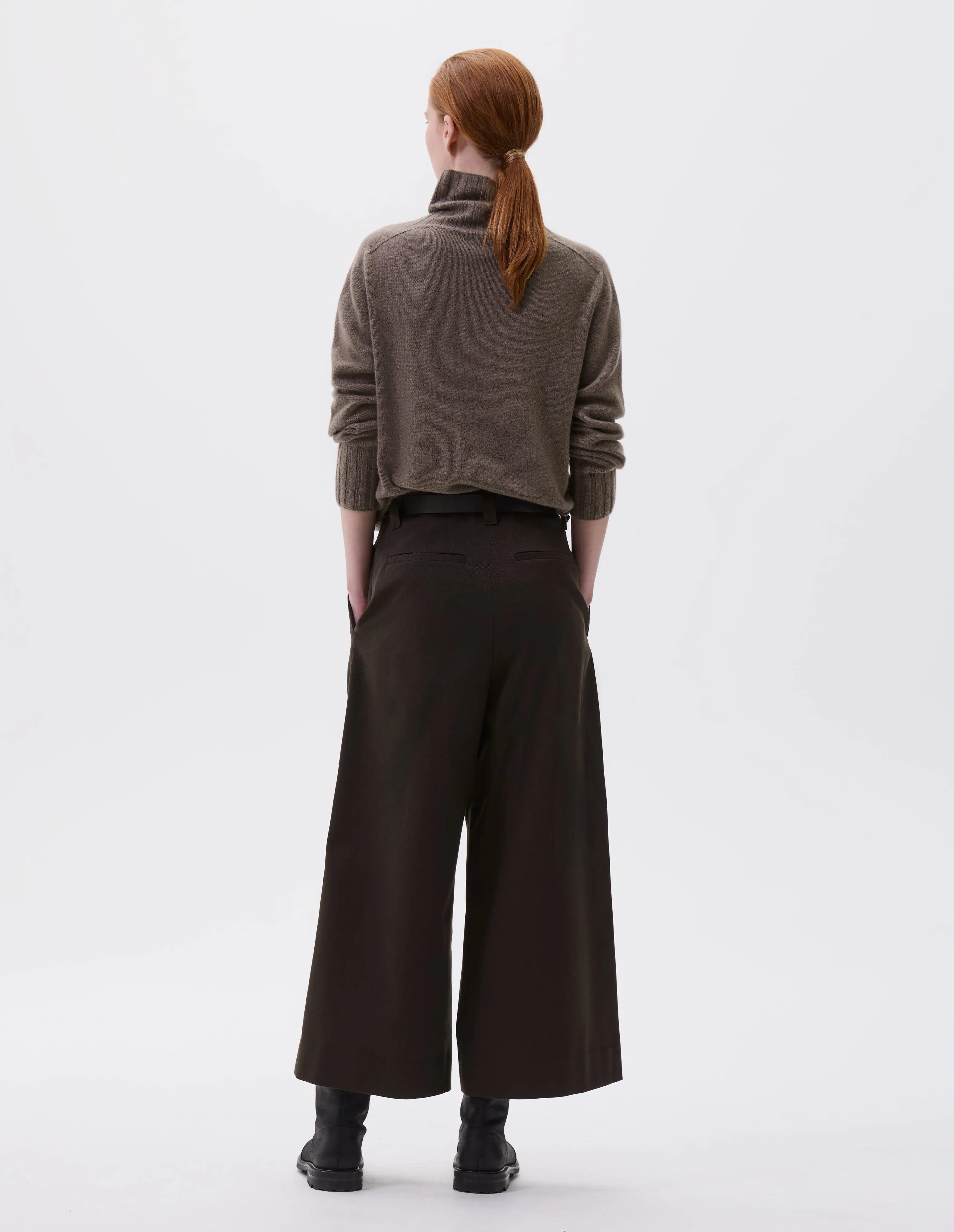 FLAT FRONT CULOTTES | WOOL COTTON TWILL | DARK OLIVE sold by Margaret Howell product image thumbnail 2