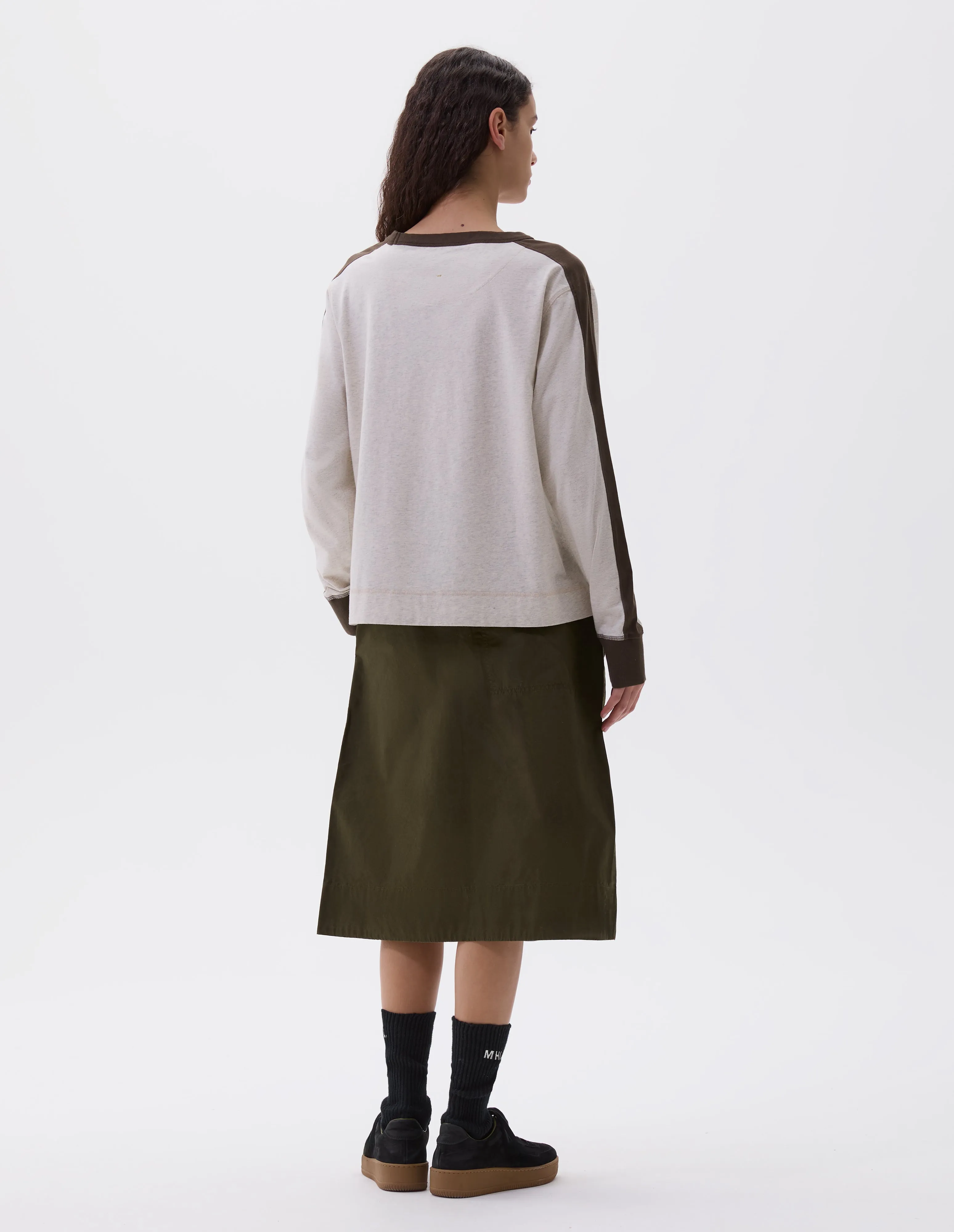 MHL. TRAINING TOP | DRY COTTON MELANGE JERSEY | OFF WHITE / KHAKI sold by Margaret Howell product image thumbnail 3
