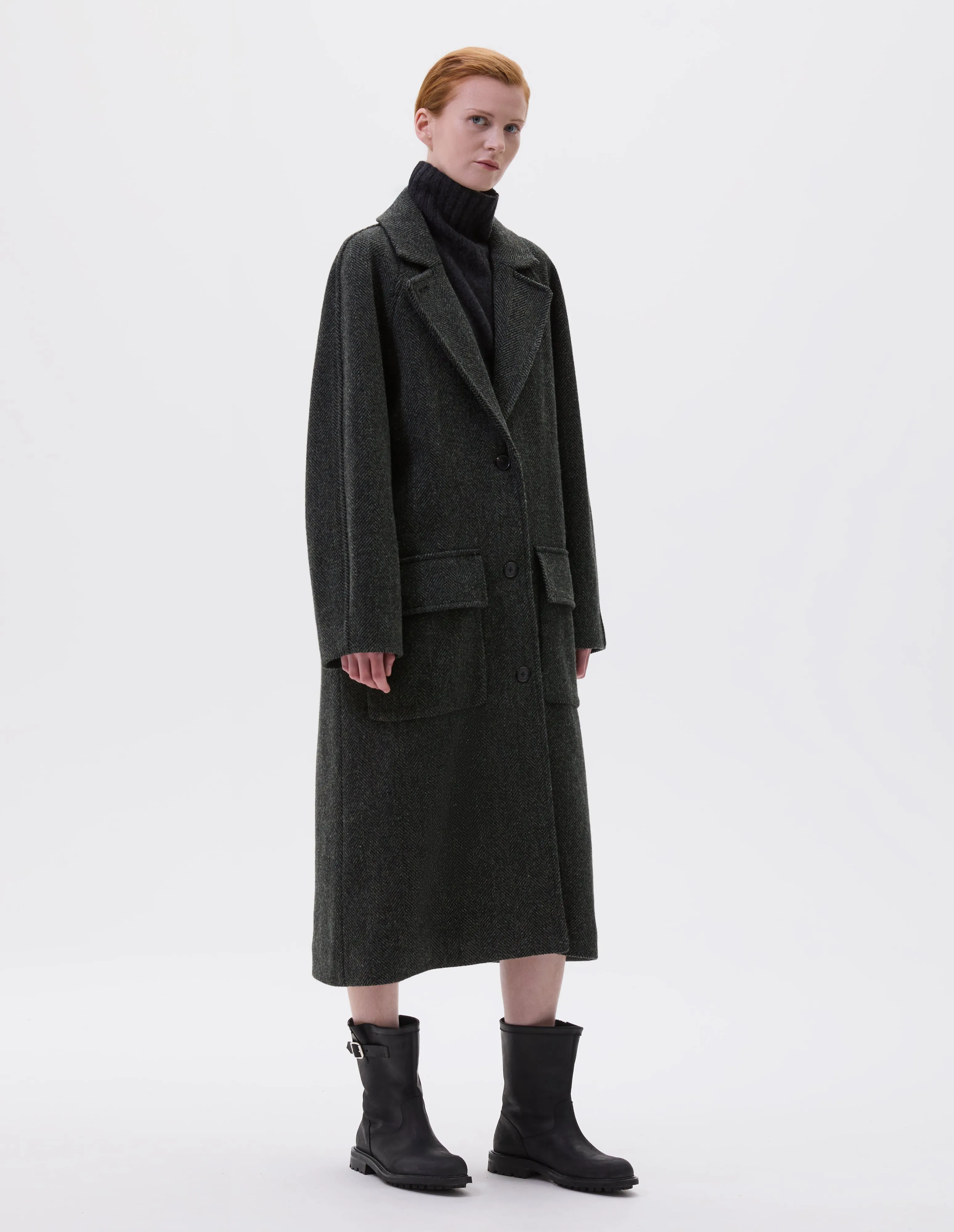 RAGLAN OVERCOAT | BRITISH WOOL HERRINGBONE | GREEN / BLACK sold by Margaret Howell product image thumbnail 2