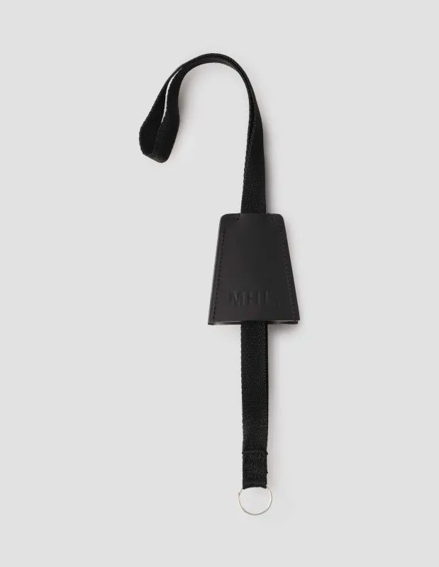 MHL. KEY HOLDER | FULL GRAIN VEGETABLE TAN LEATHER | BLACK sold by Margaret Howell