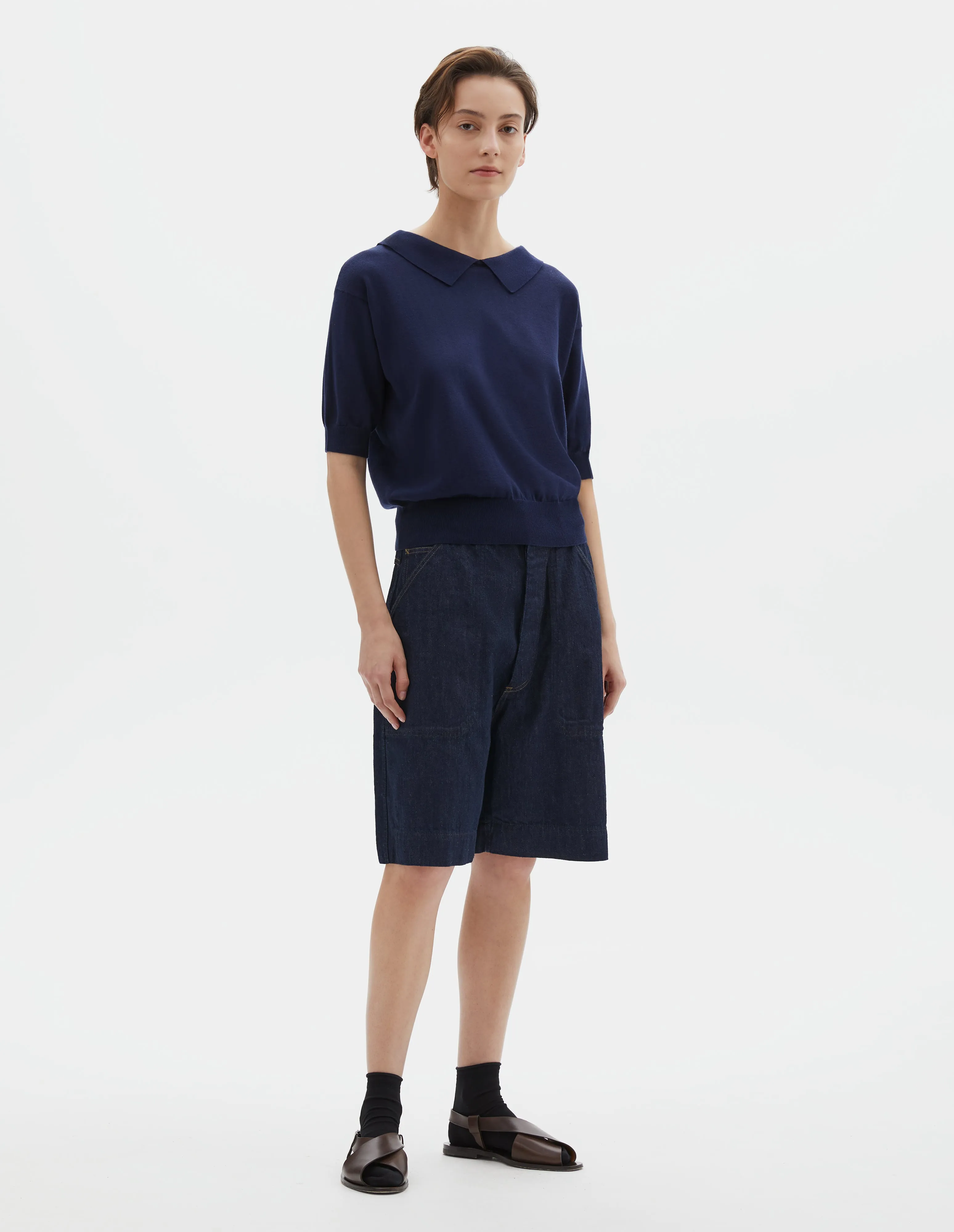 COLLARED T SHIRT | FINE LINEN COTTON | DARK NAVY sold by Margaret Howell product image thumbnail 2