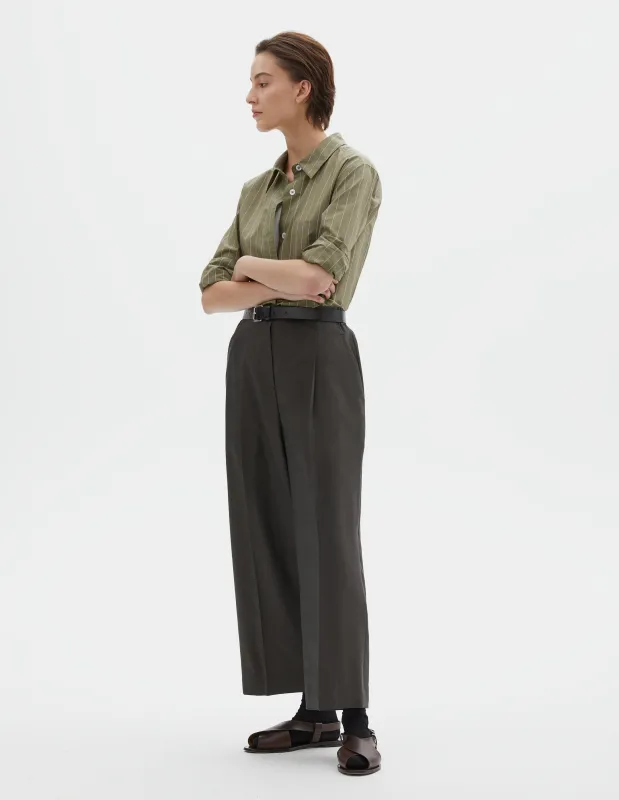 PLEATED FRONT CROPPED TROUSERS | LINEN SILK | SEAWEED sold by Margaret Howell