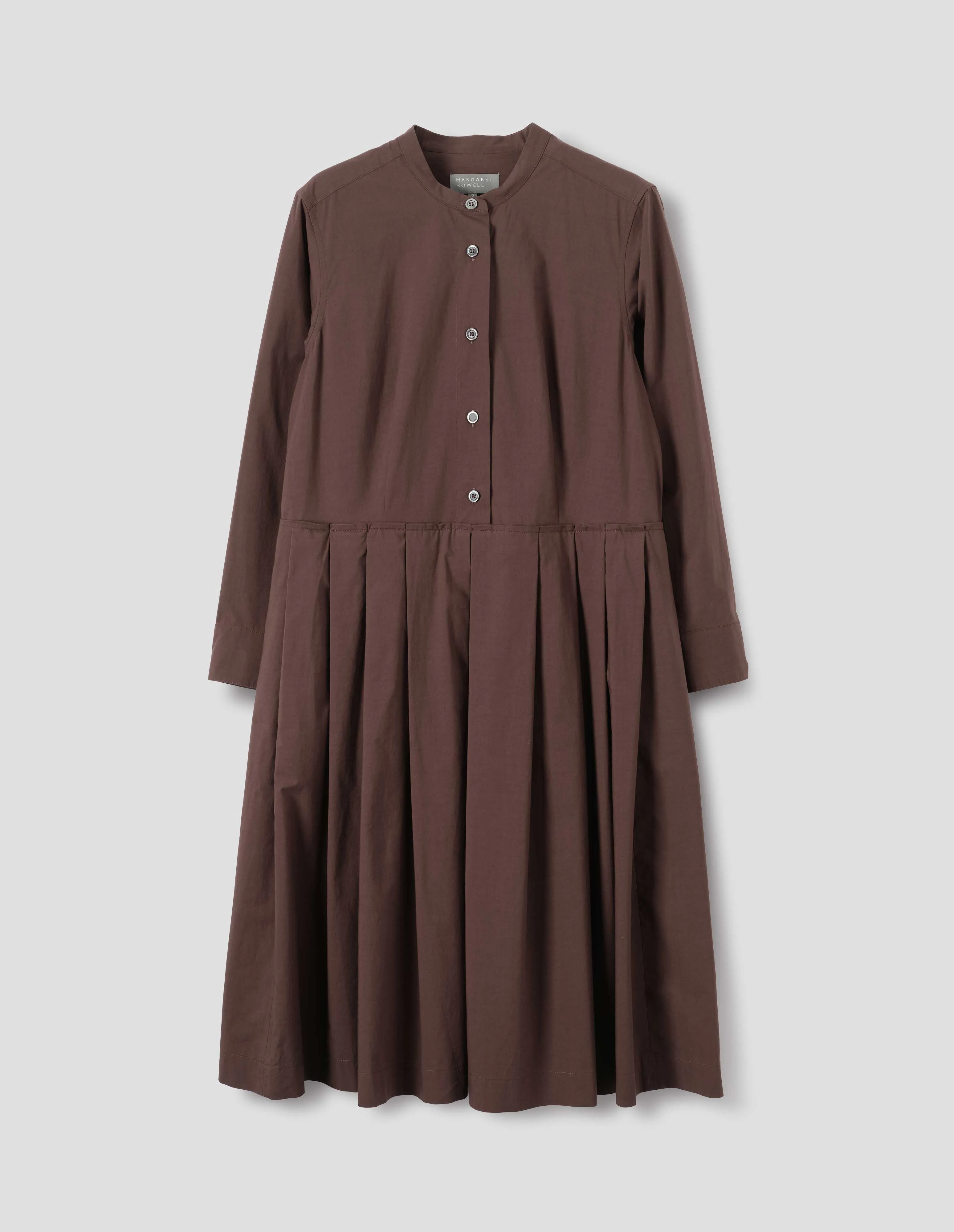 COLLARLESS PLEATED DRESS | FINE COUNT COTTON POPLIN | MAHOGANY sold by Margaret Howell product image thumbnail 4
