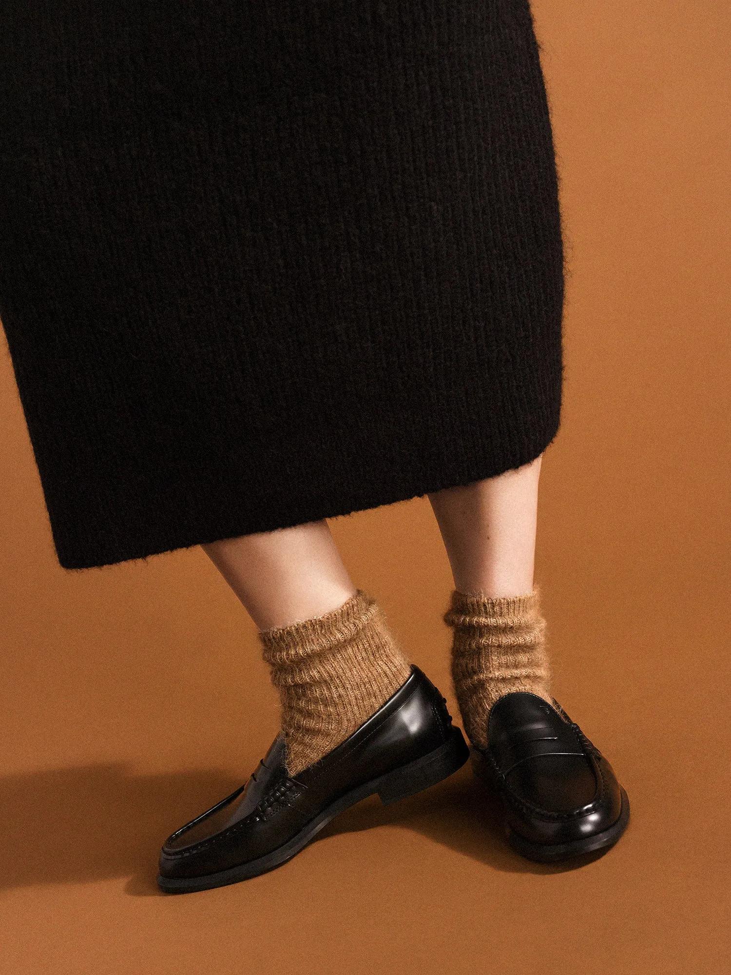 Shaggy Alpaca Turncuff Crew sold by Hansel From Basel product image thumbnail 4