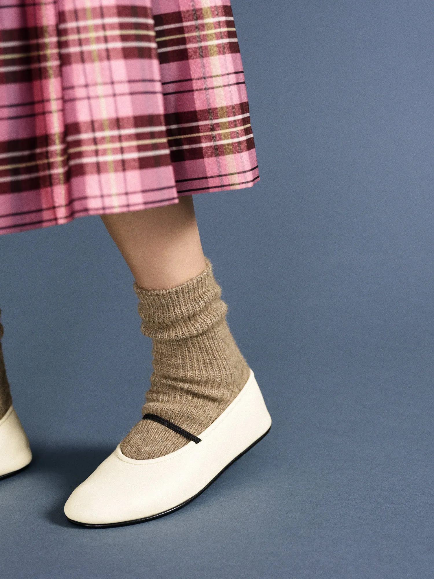 Shaggy Alpaca Turncuff Crew sold by Hansel From Basel product image thumbnail 3