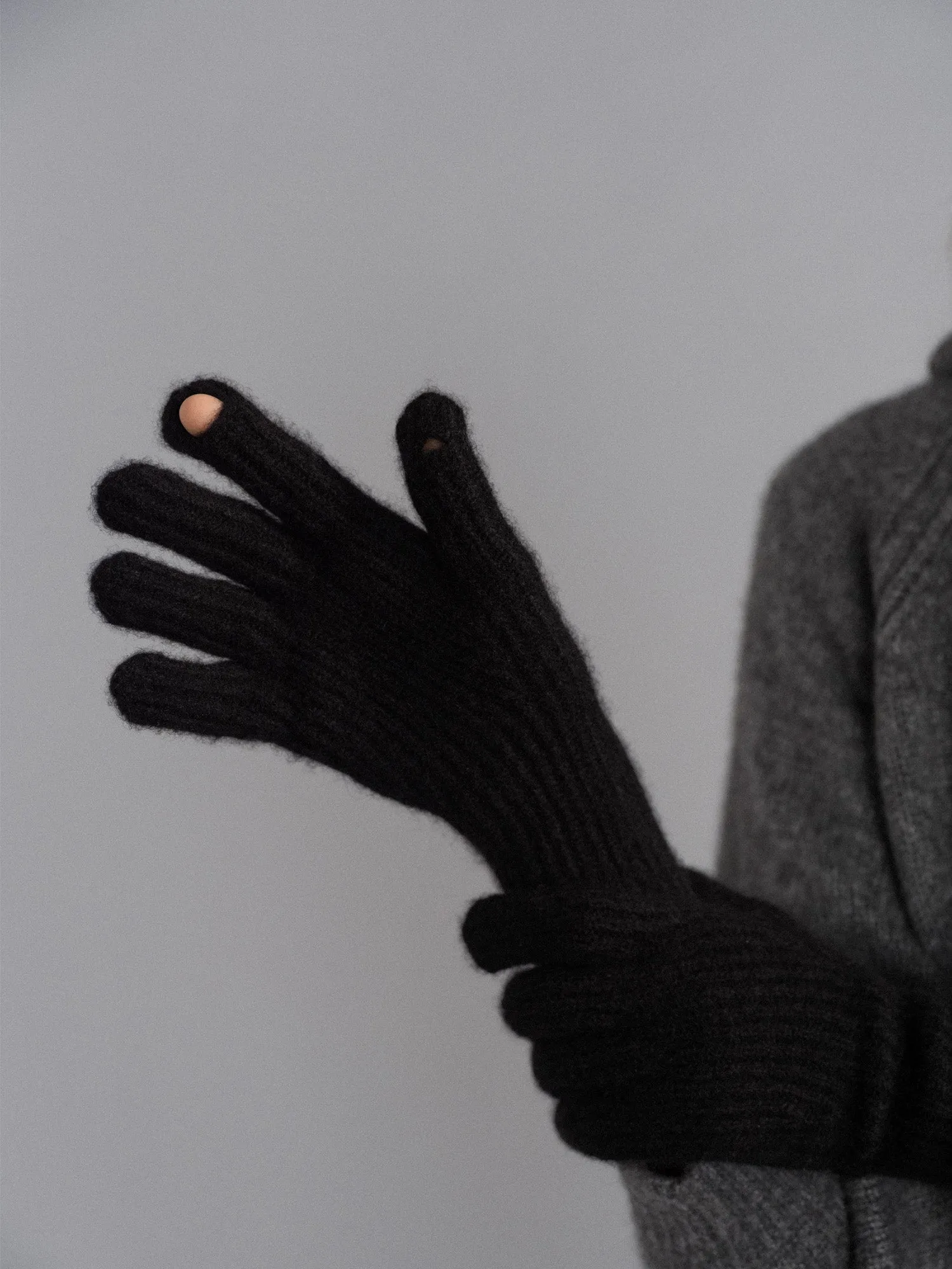 Cashmere Ribbed Gloves sold by Hansel From Basel product image thumbnail 2