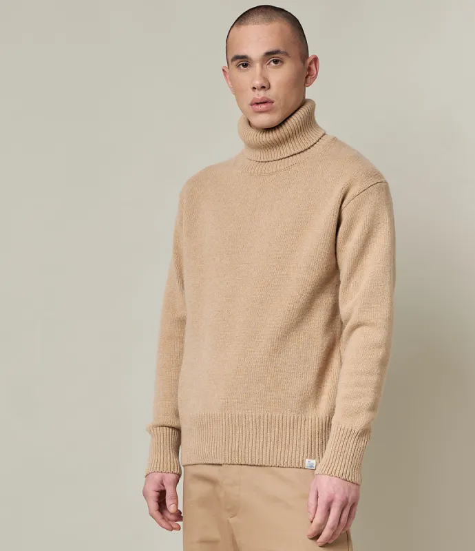 Sturdy Merino Wool-Cashmere Turtleneck sold by Merz B. Schwanen