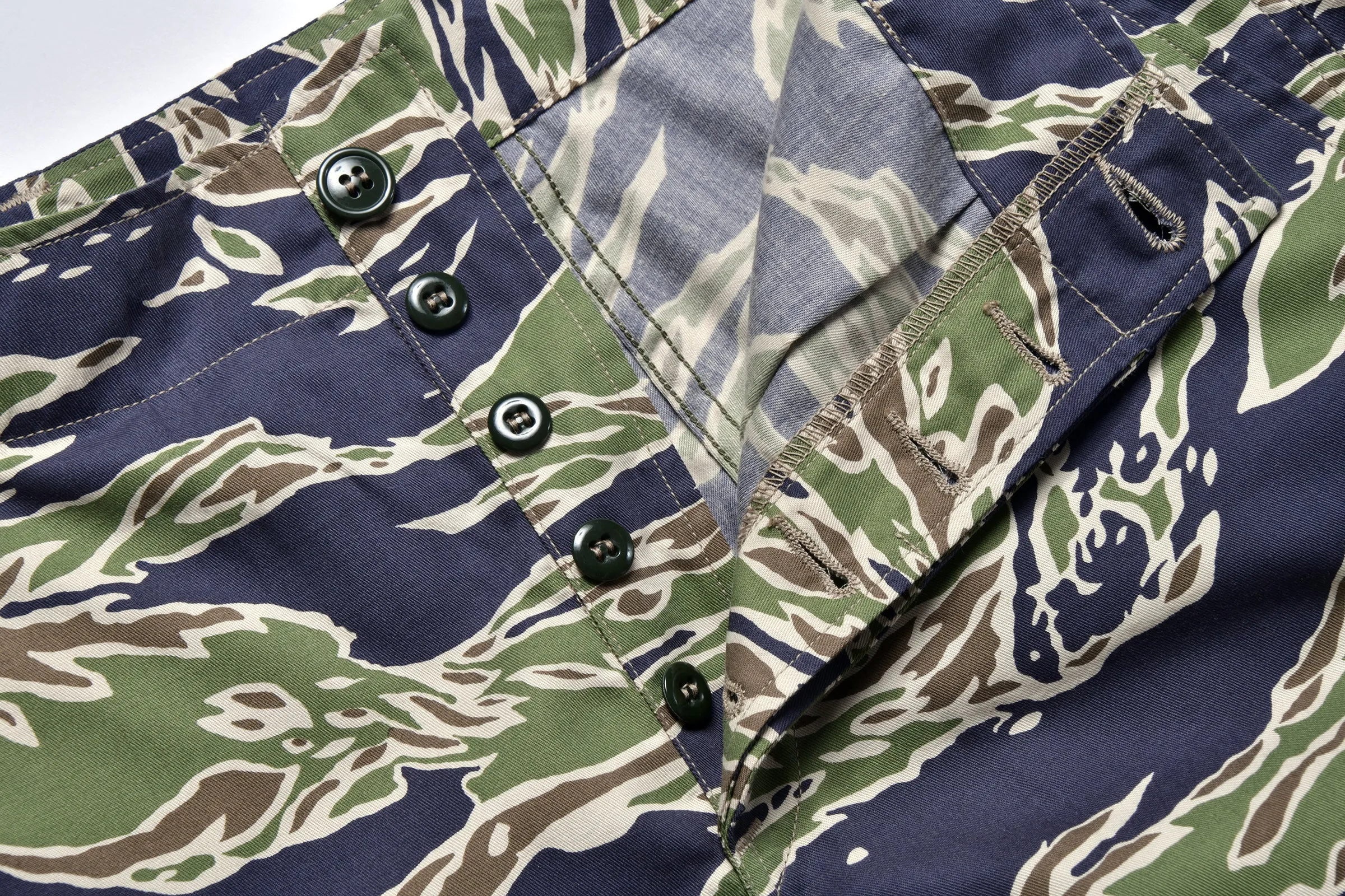 TIGER CAMOUFLAGE CIVILIAN SHORTS / LATE WAR sold by The Real McCoy's product image thumbnail 5