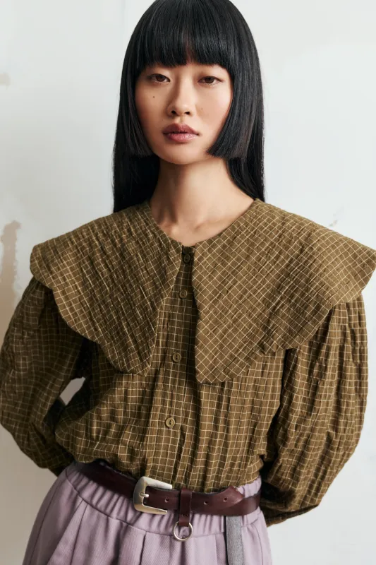 Haut TUCK made by Eve Gravel
