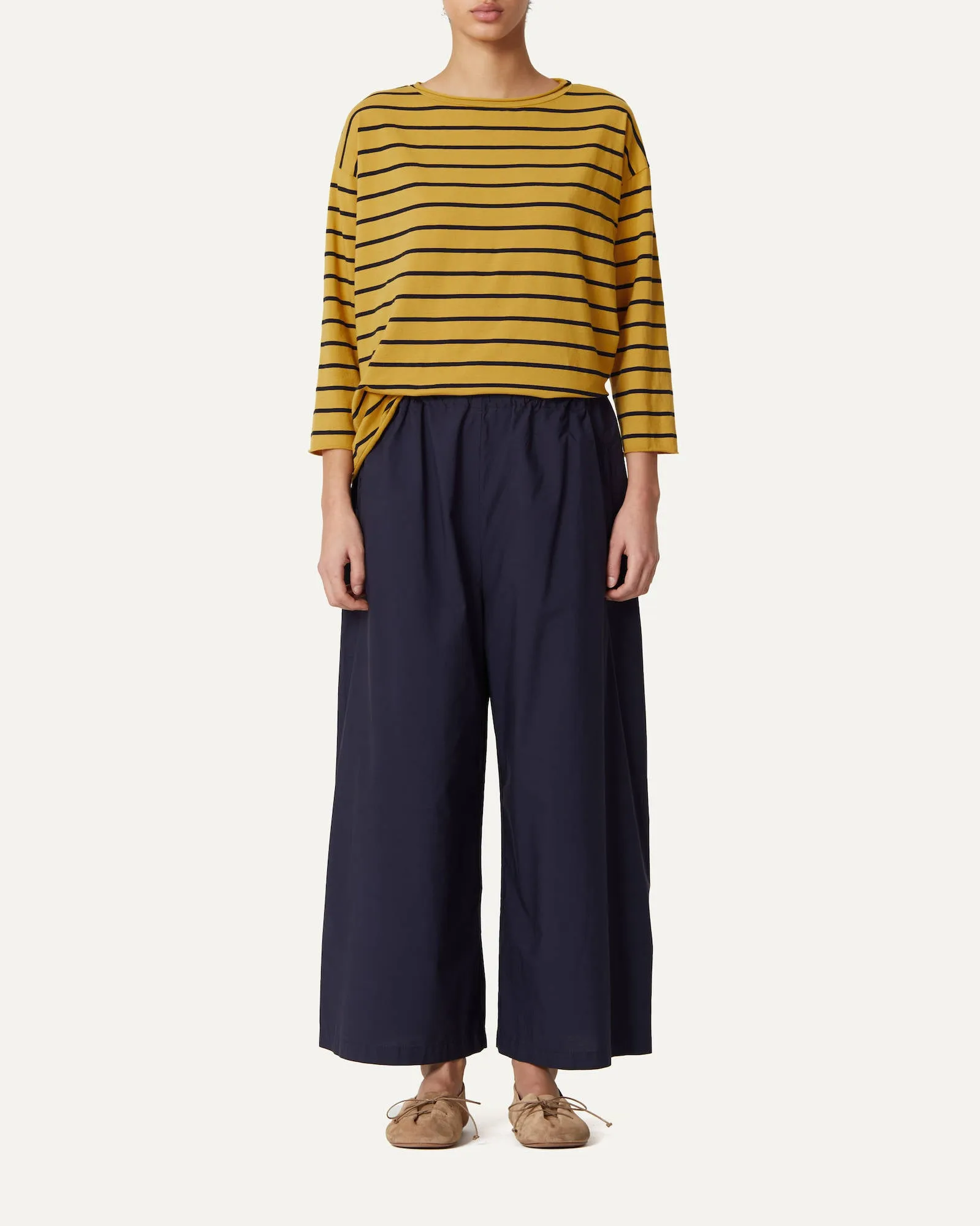 PANTA AUTO sold by Labo.Art product image thumbnail 2