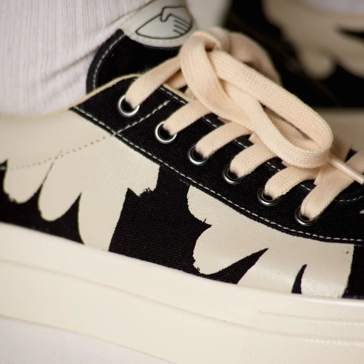 DELLOW SHROOMHANDS CANVAS BLACK-WHITE sold by Stepney Workers Club product image thumbnail 5