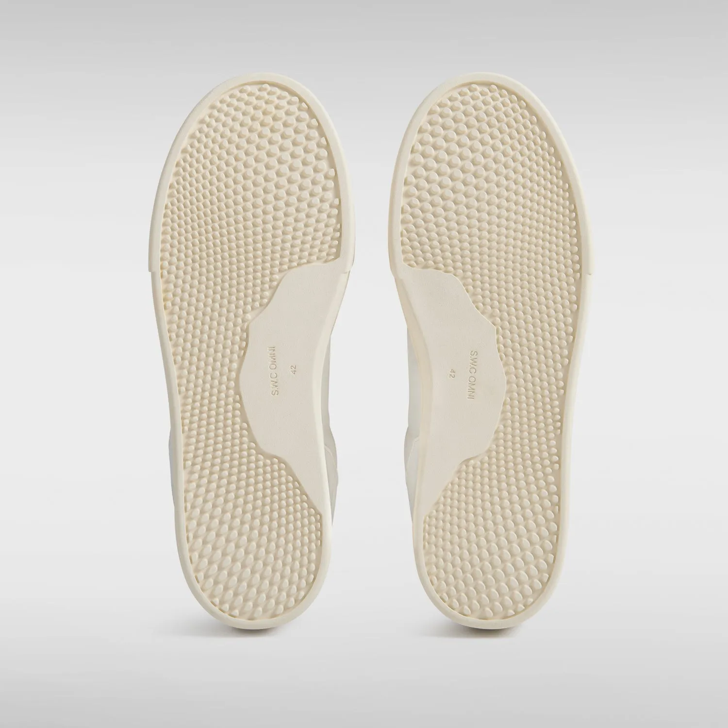 OM6b - Pearl Omni - Calf Leather - White sold by Stepney Workers Club product image thumbnail 4