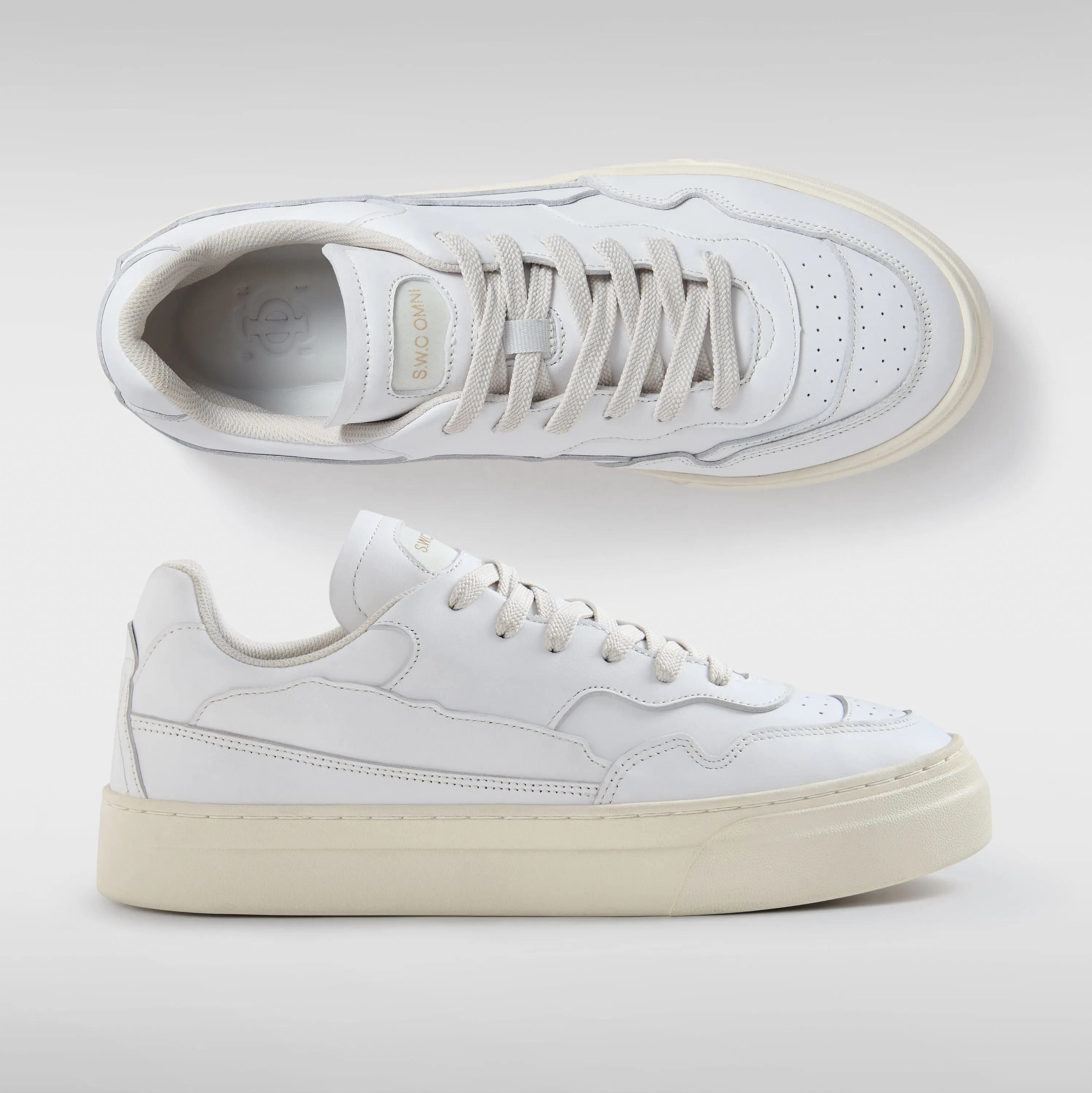 OM6b - Pearl Omni - Calf Leather - White sold by Stepney Workers Club