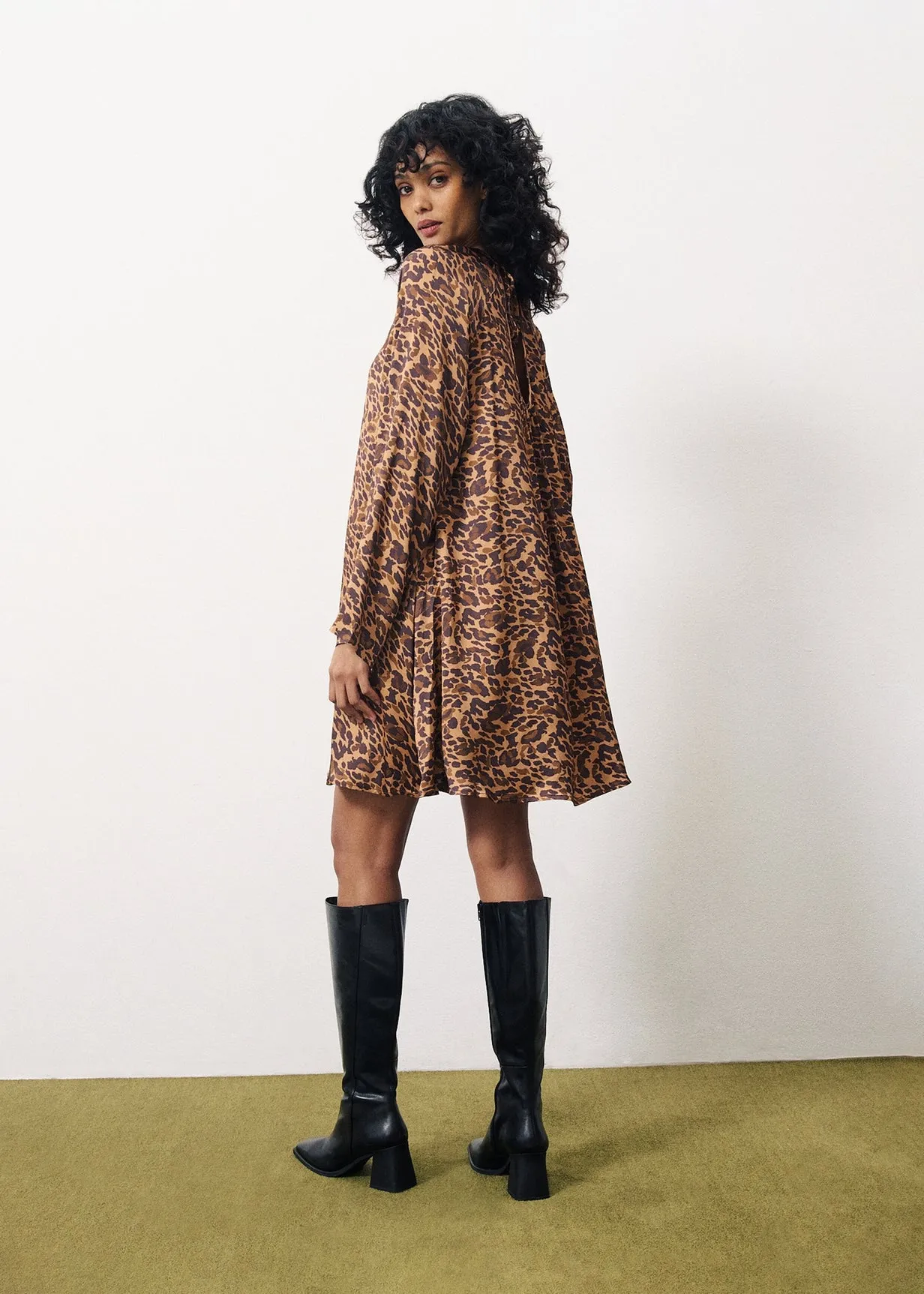 Robe PAZ Frnch fauna sold by FRNCH product image thumbnail 2