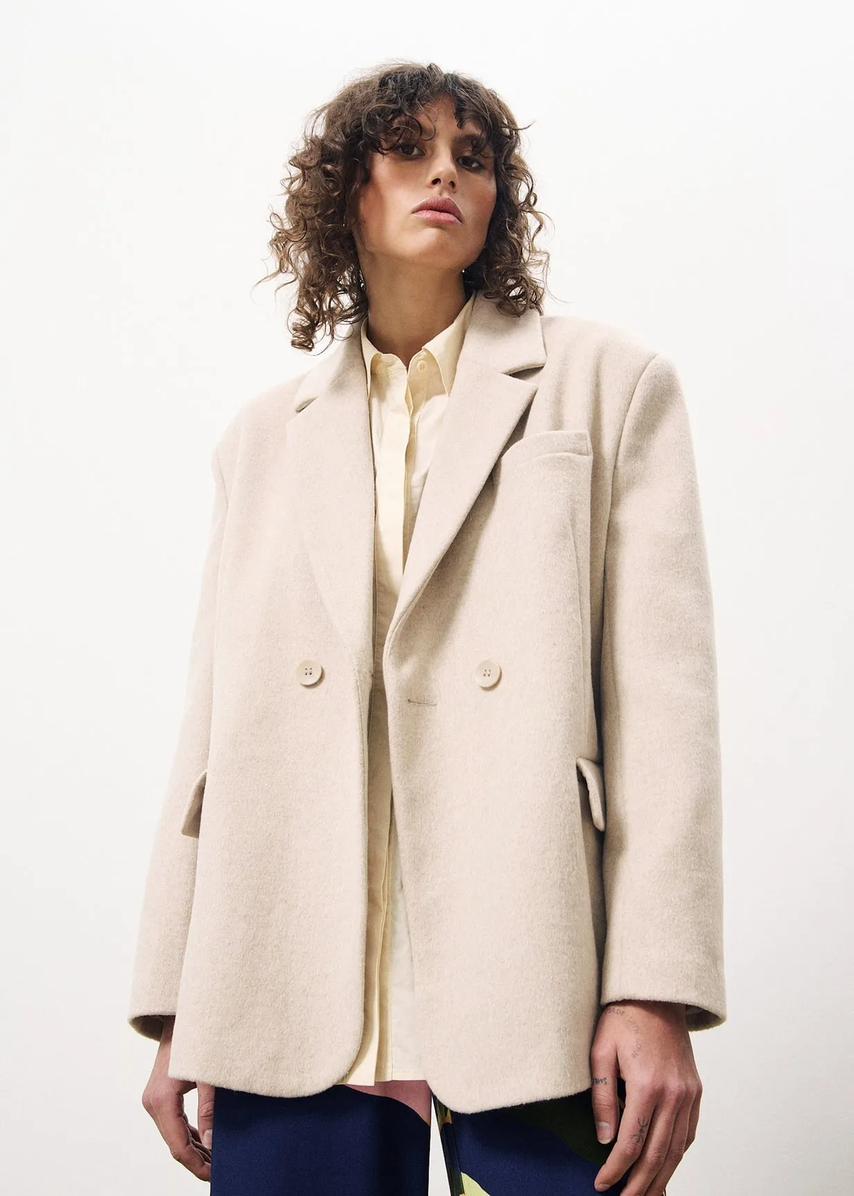 Blazer PENDA Creme sold by FRNCH product image thumbnail 3