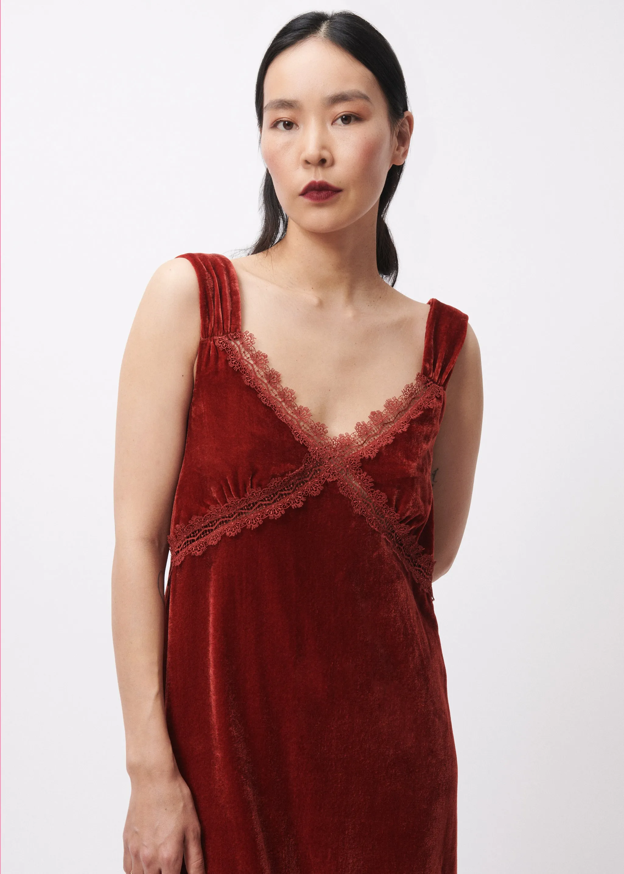 Robe LEDA Rouge sold by FRNCH product image thumbnail 2