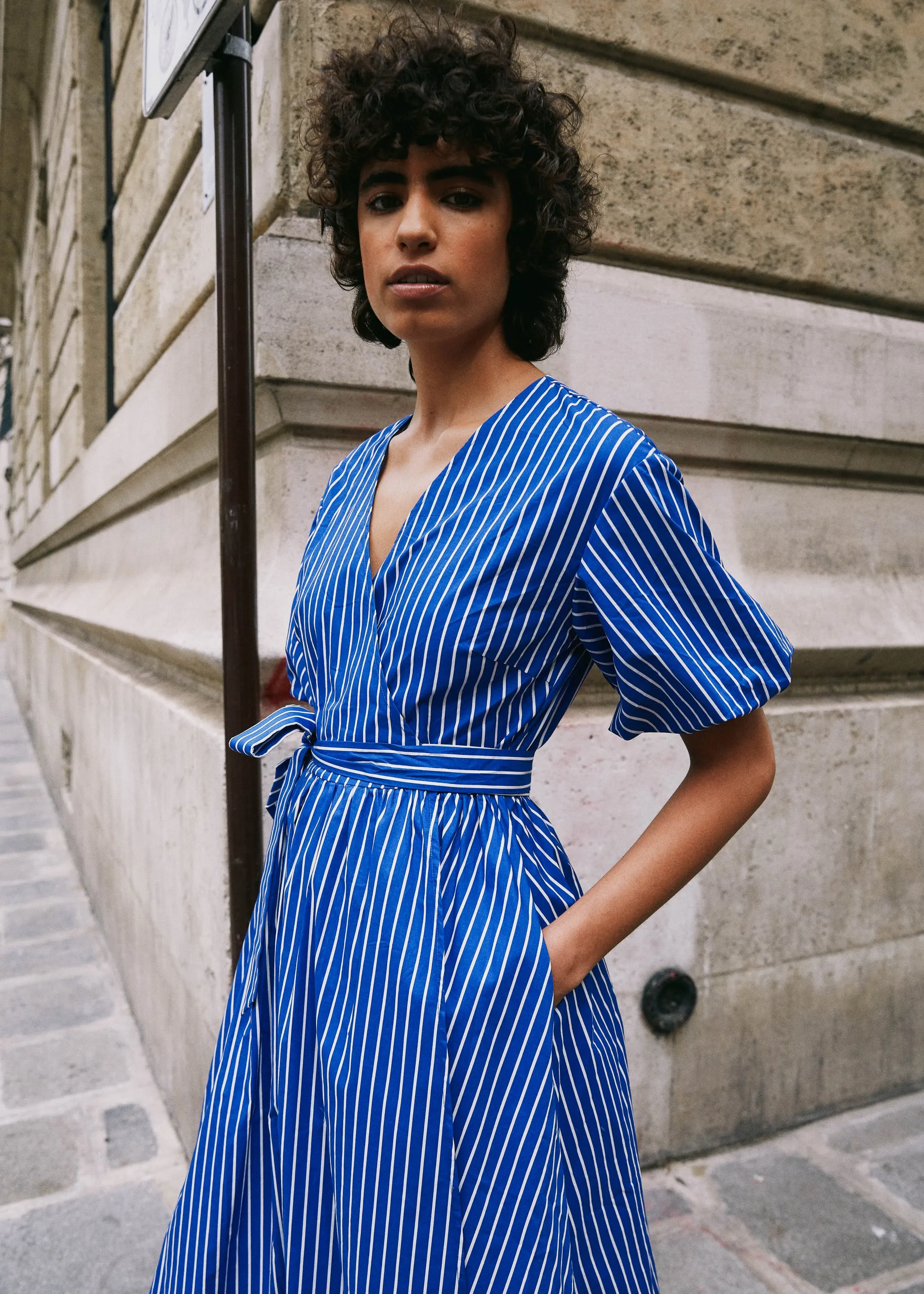 Robe ANASTAZIA Bleu electrique sold by FRNCH product image thumbnail 2