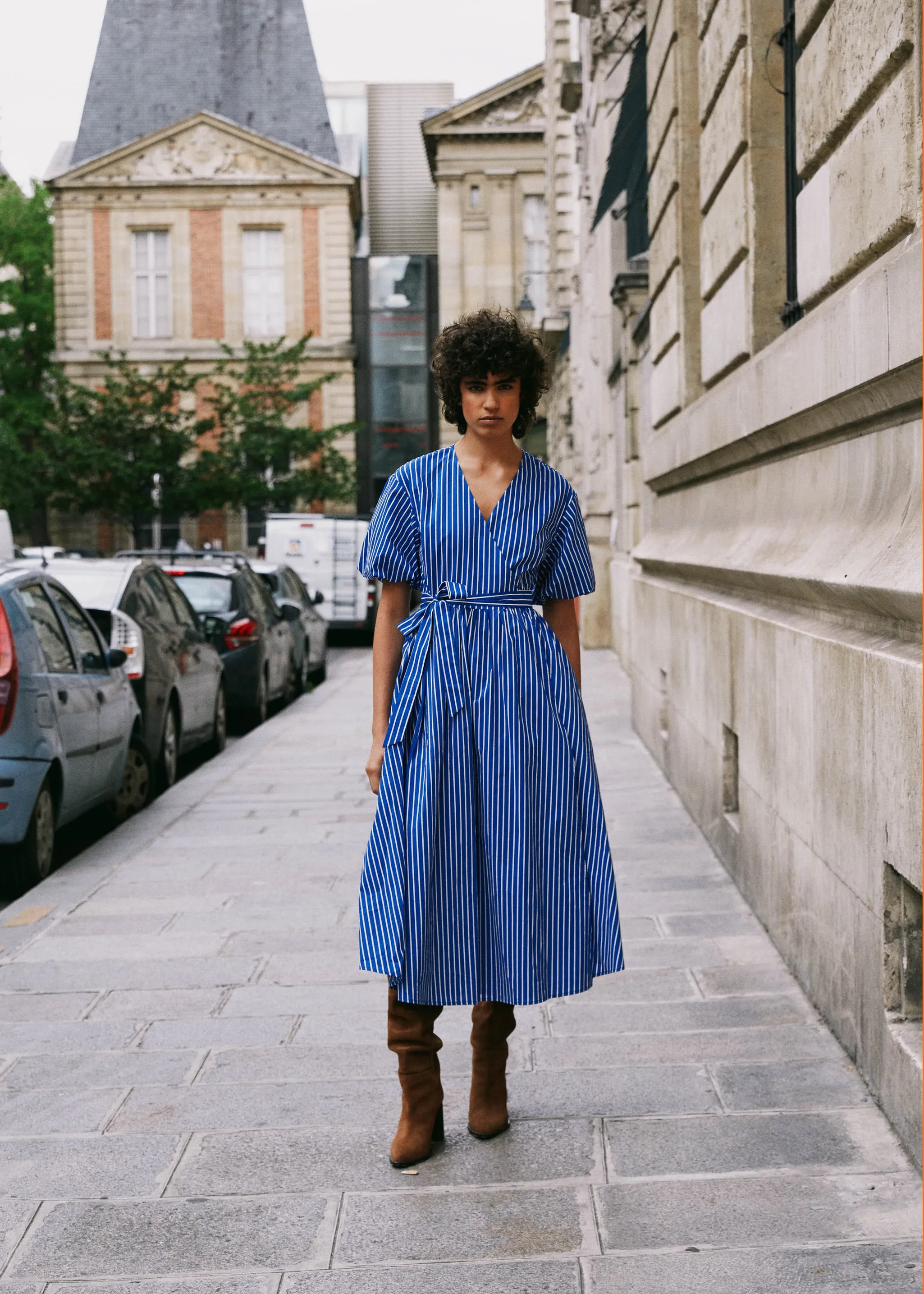 Robe ANASTAZIA Bleu electrique sold by FRNCH