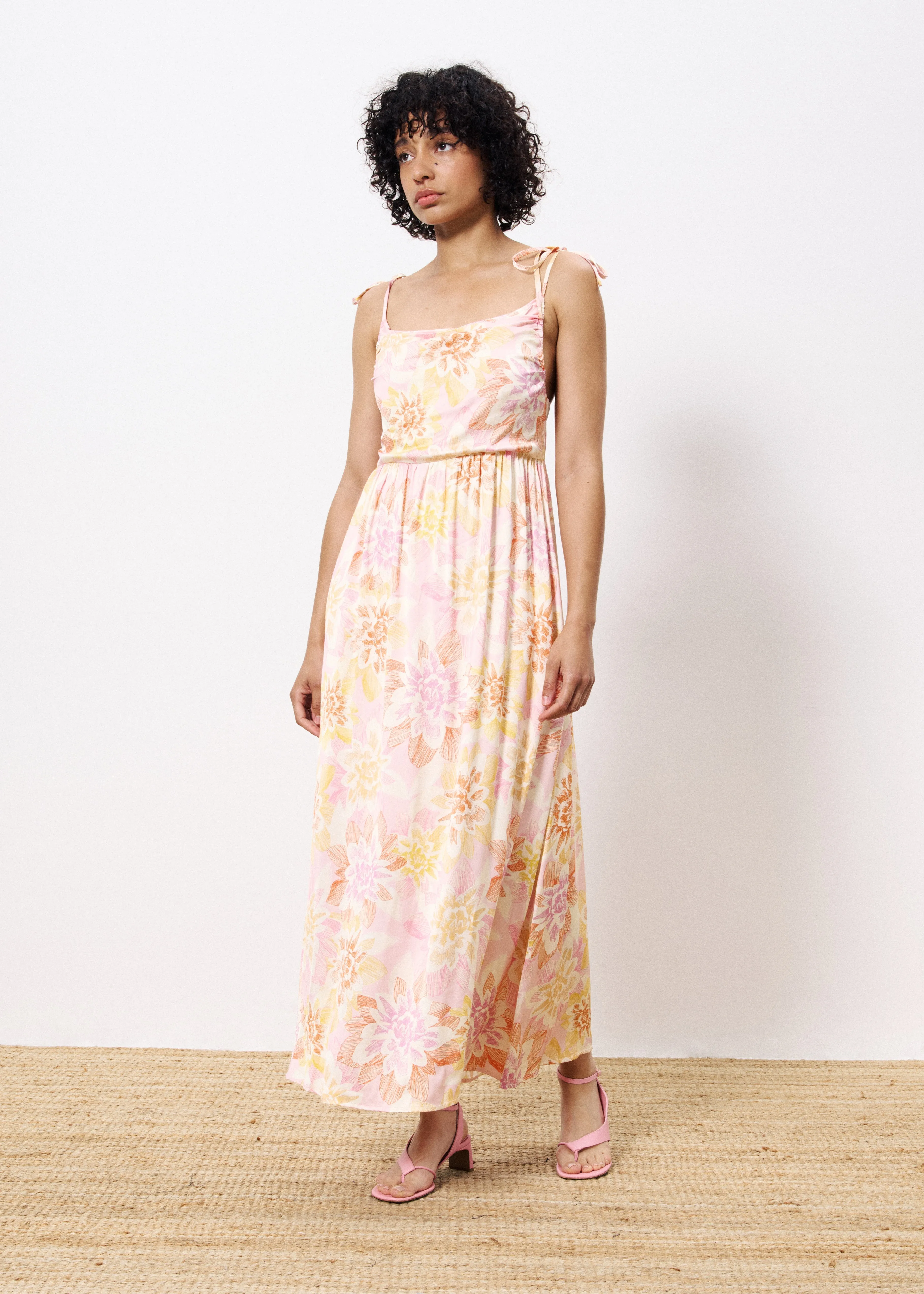 Robe PERINNE Fleurs edition sold by FRNCH product image thumbnail 2