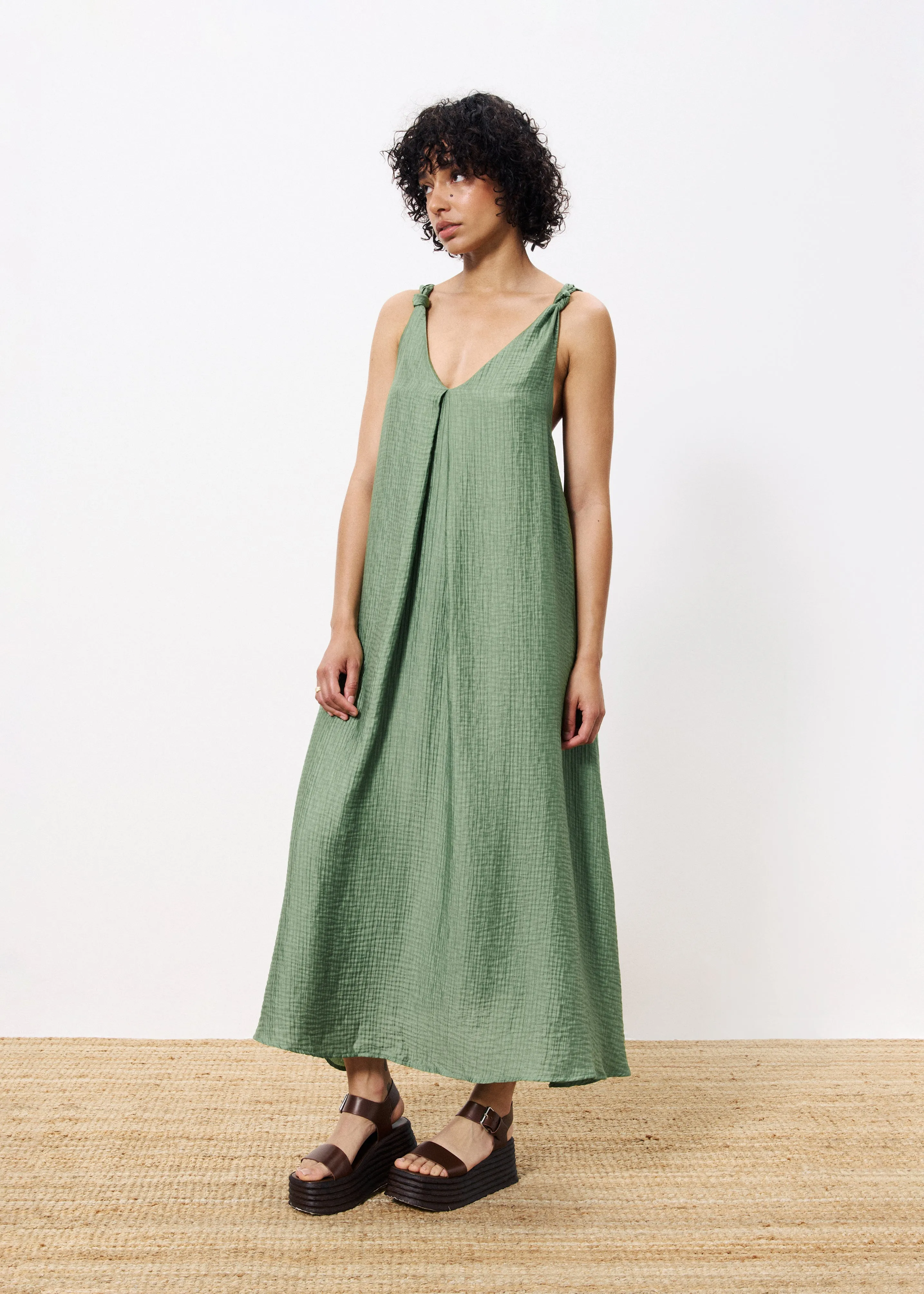 Robe LAURIA Vert sold by FRNCH product image thumbnail 2