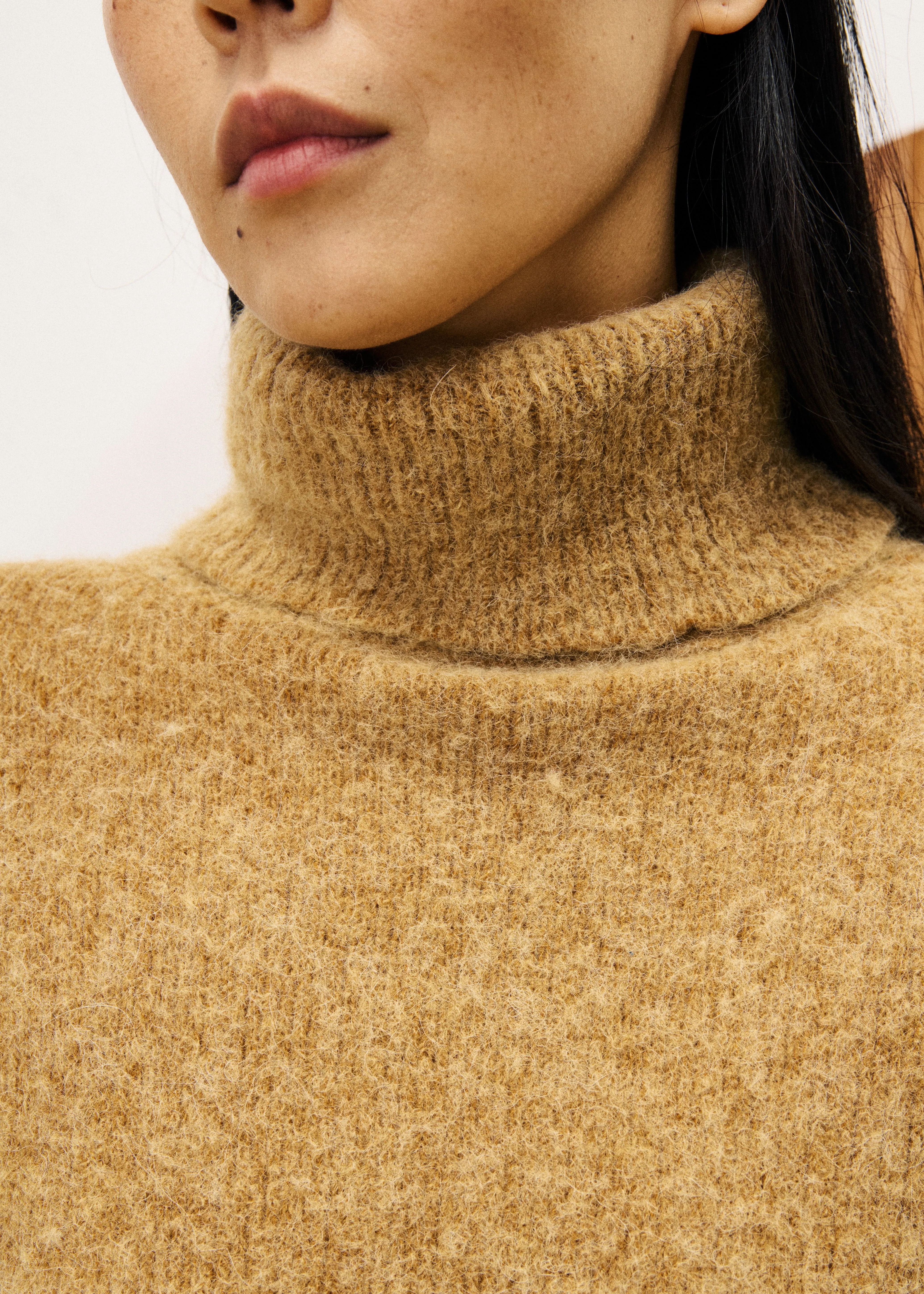 Pull ANGELONIA Camel sold by FRNCH product image thumbnail 4