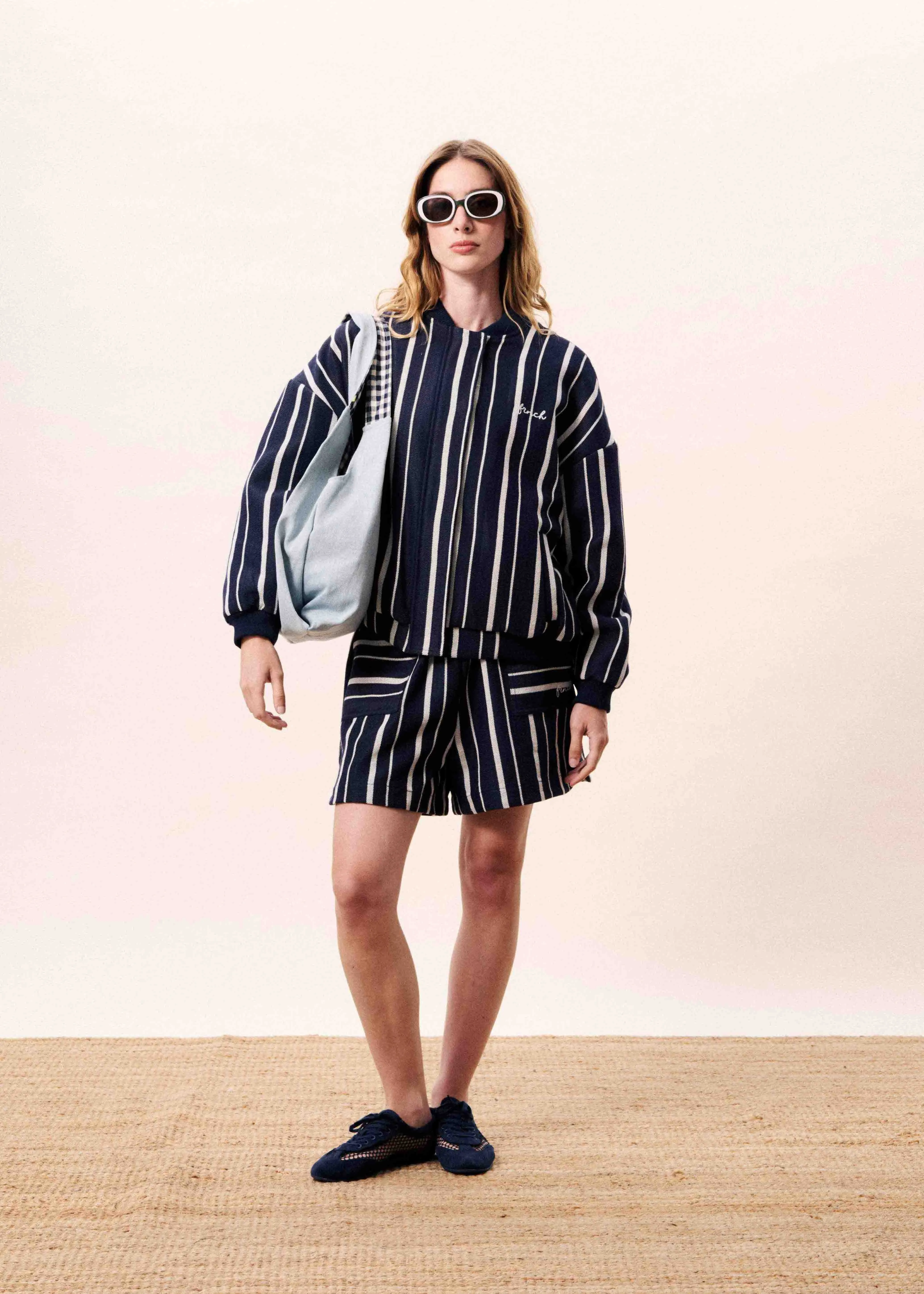 Short JAWS Bleu marine sold by FRNCH product image thumbnail 3