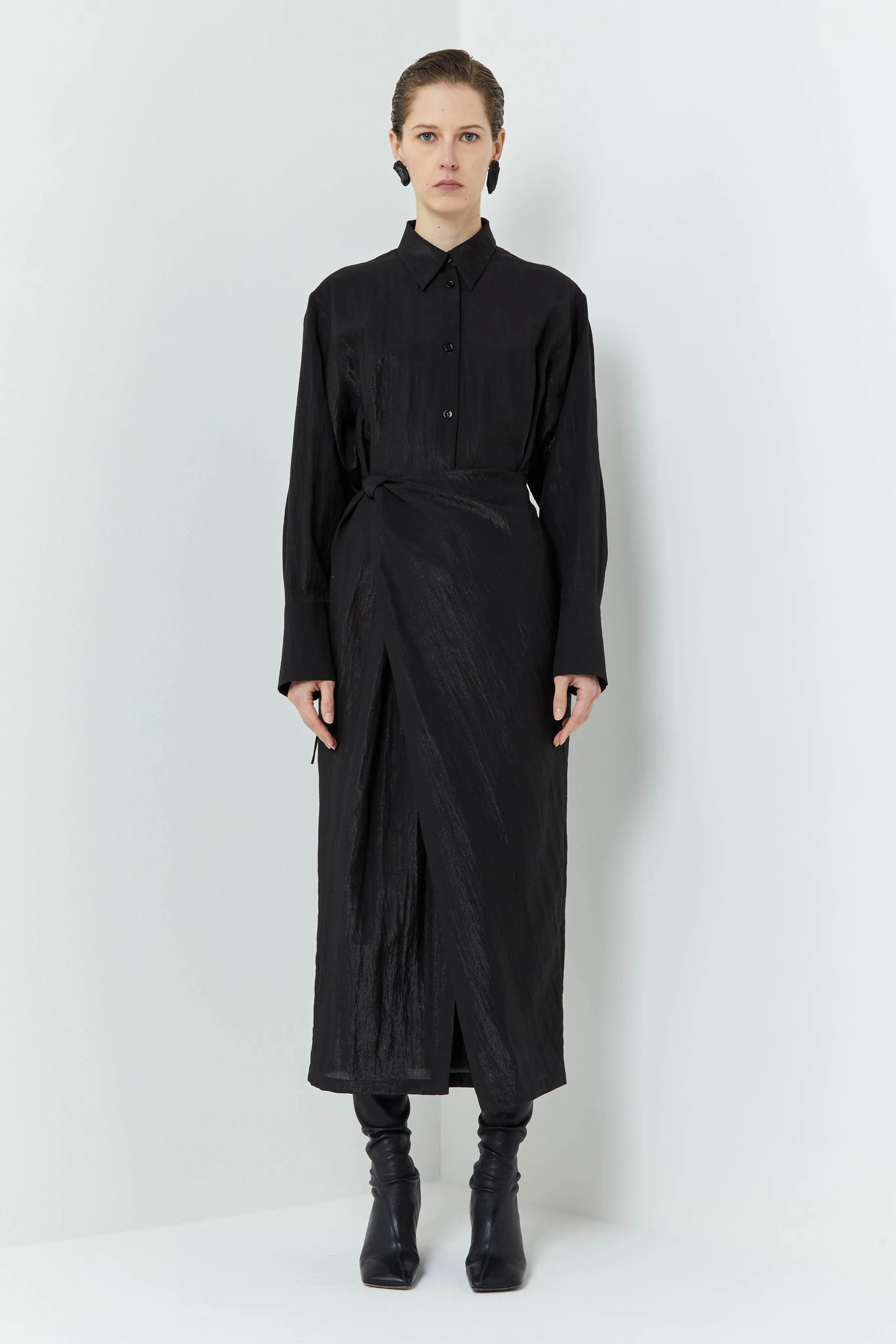 Dimya 7931 Black sold by Christian Wijnants