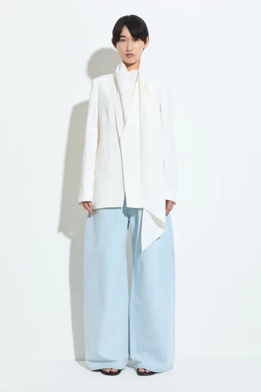 Jalista Blazer sold by Christian Wijnants