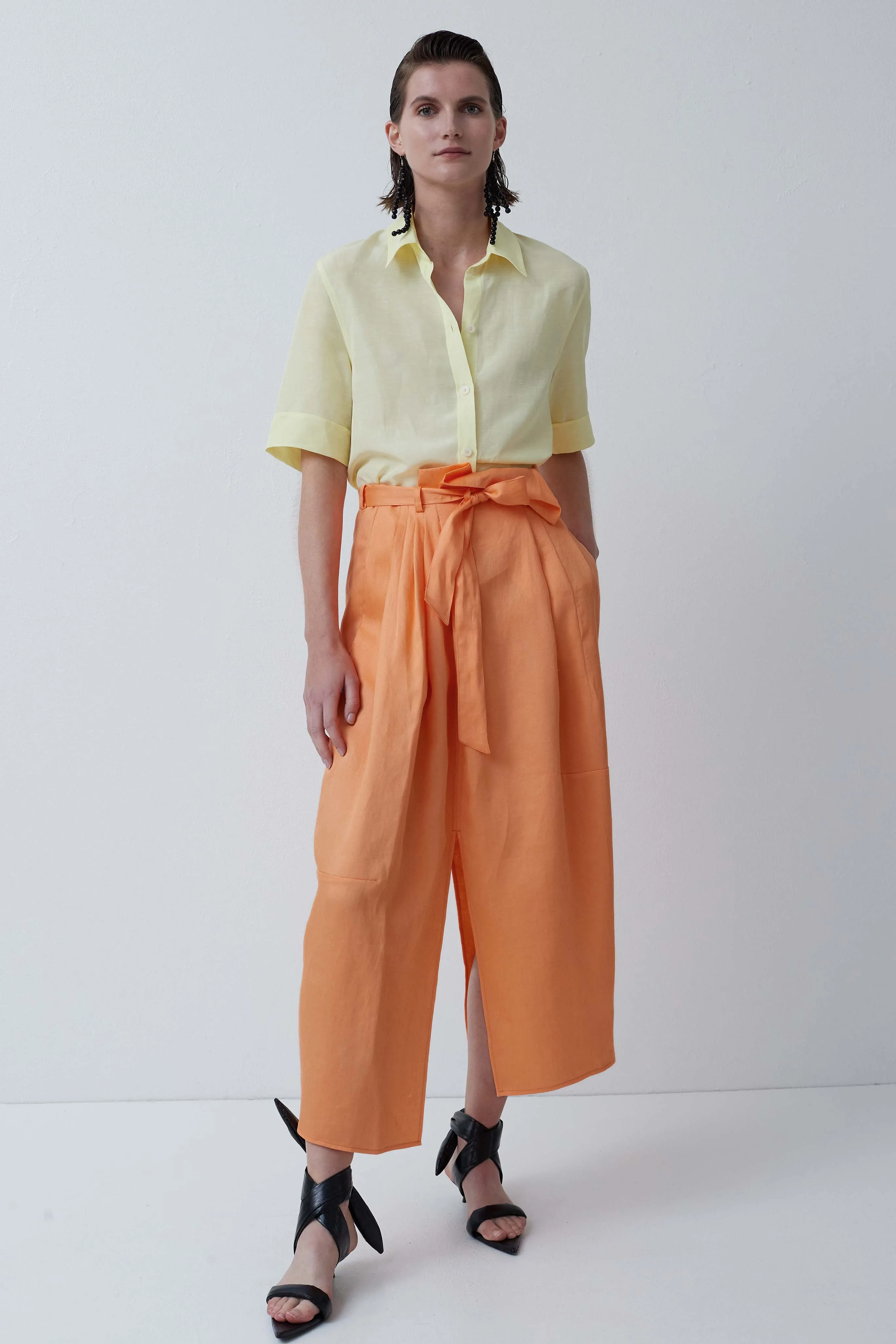 Svel voluminous skirt sold by Christian Wijnants