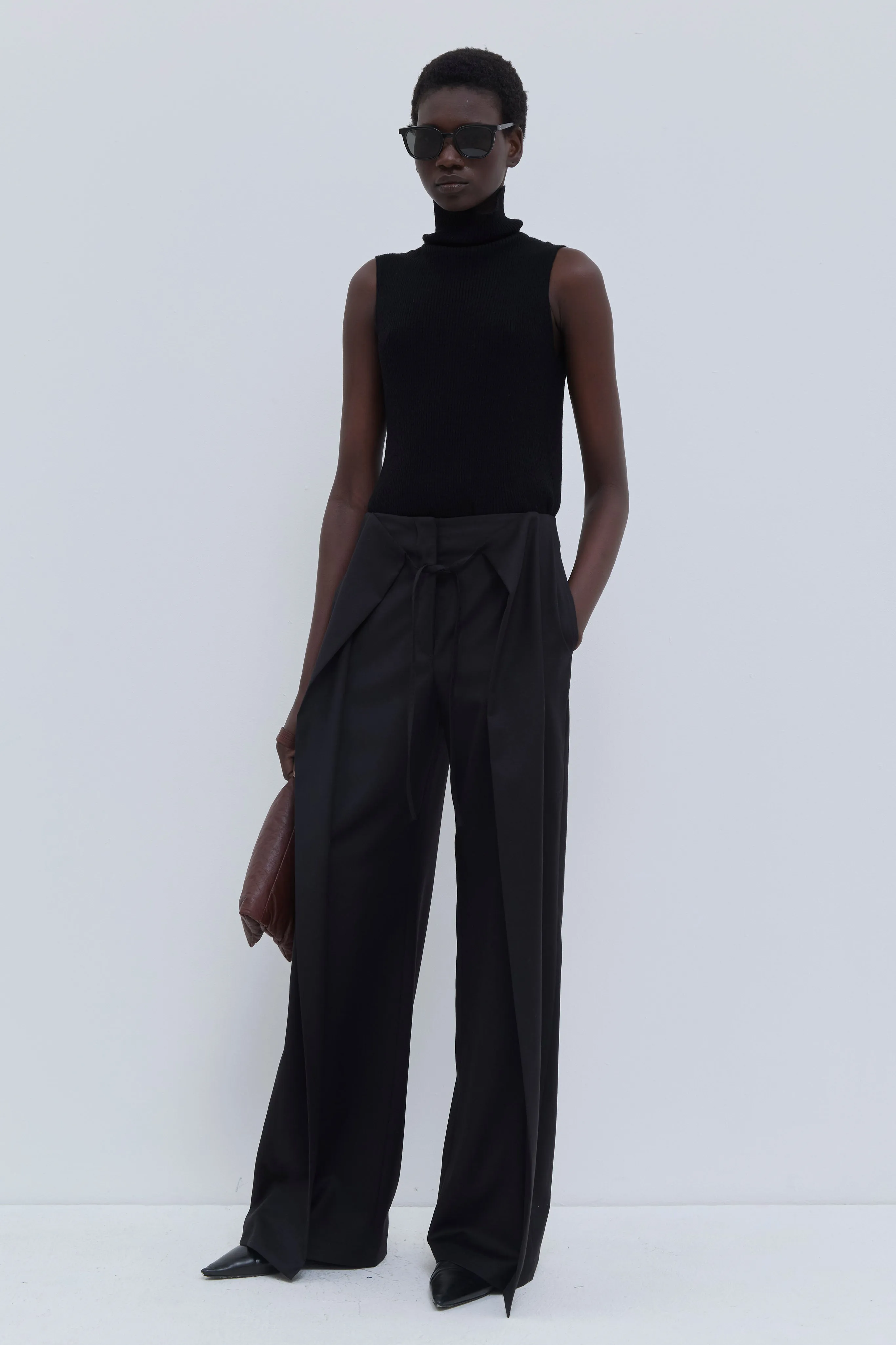 Paire Deep Pleat Wide-Leg Trousers sold by Christian Wijnants product image thumbnail 4