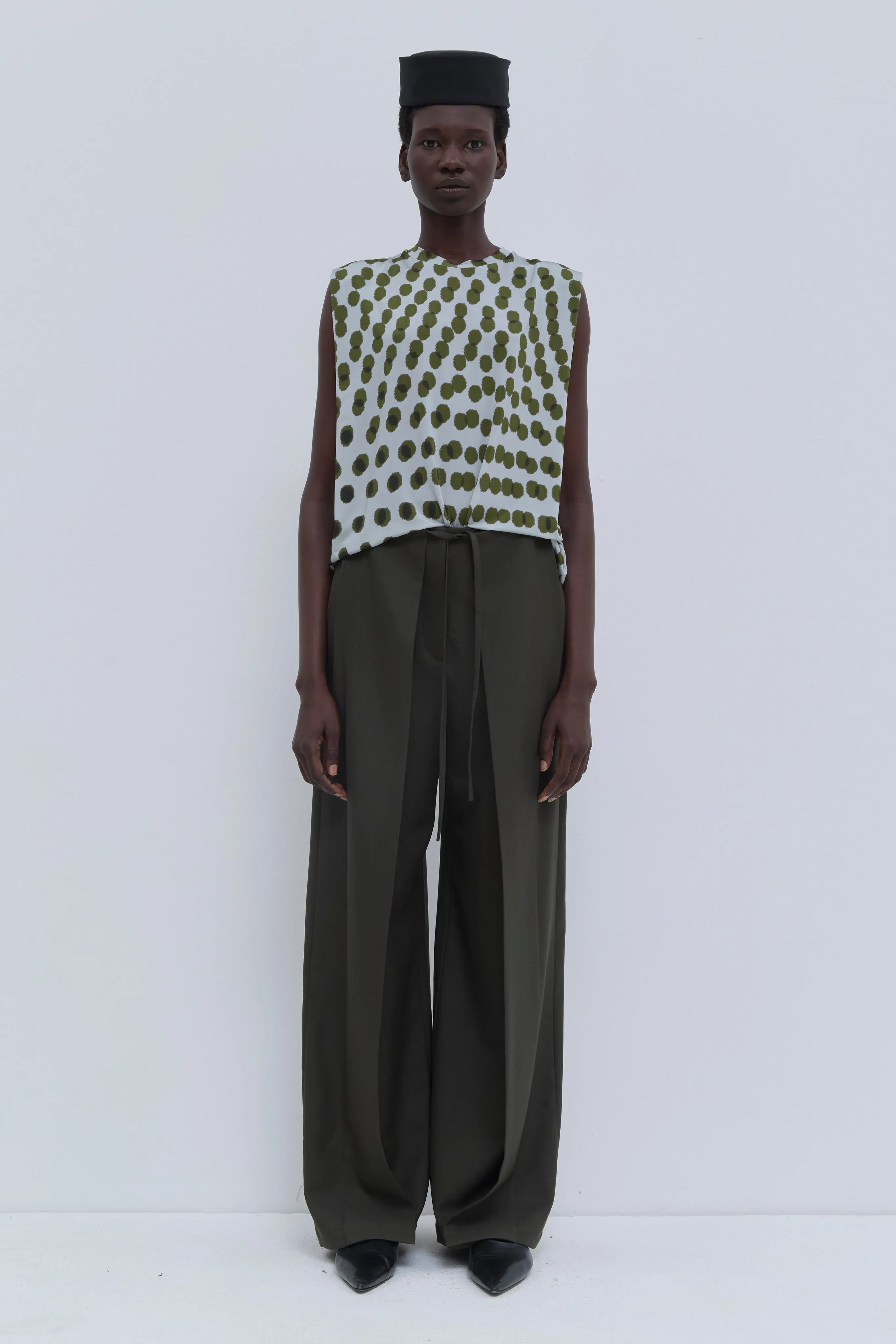 Paire Deep Pleat Wide-Leg Trousers sold by Christian Wijnants product image thumbnail 4