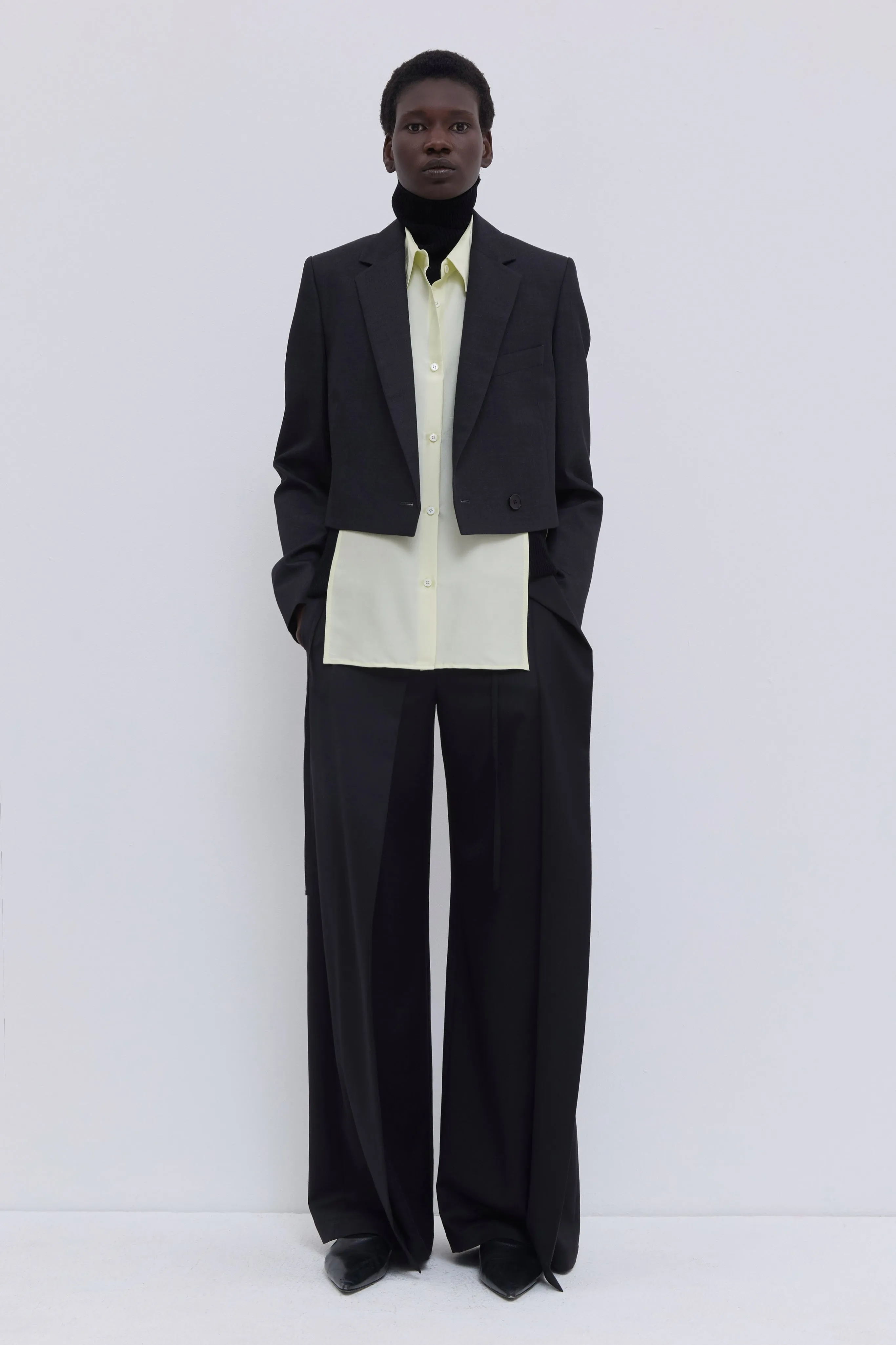 Jordia Cropped Tailored Blazer sold by Christian Wijnants product image thumbnail 2