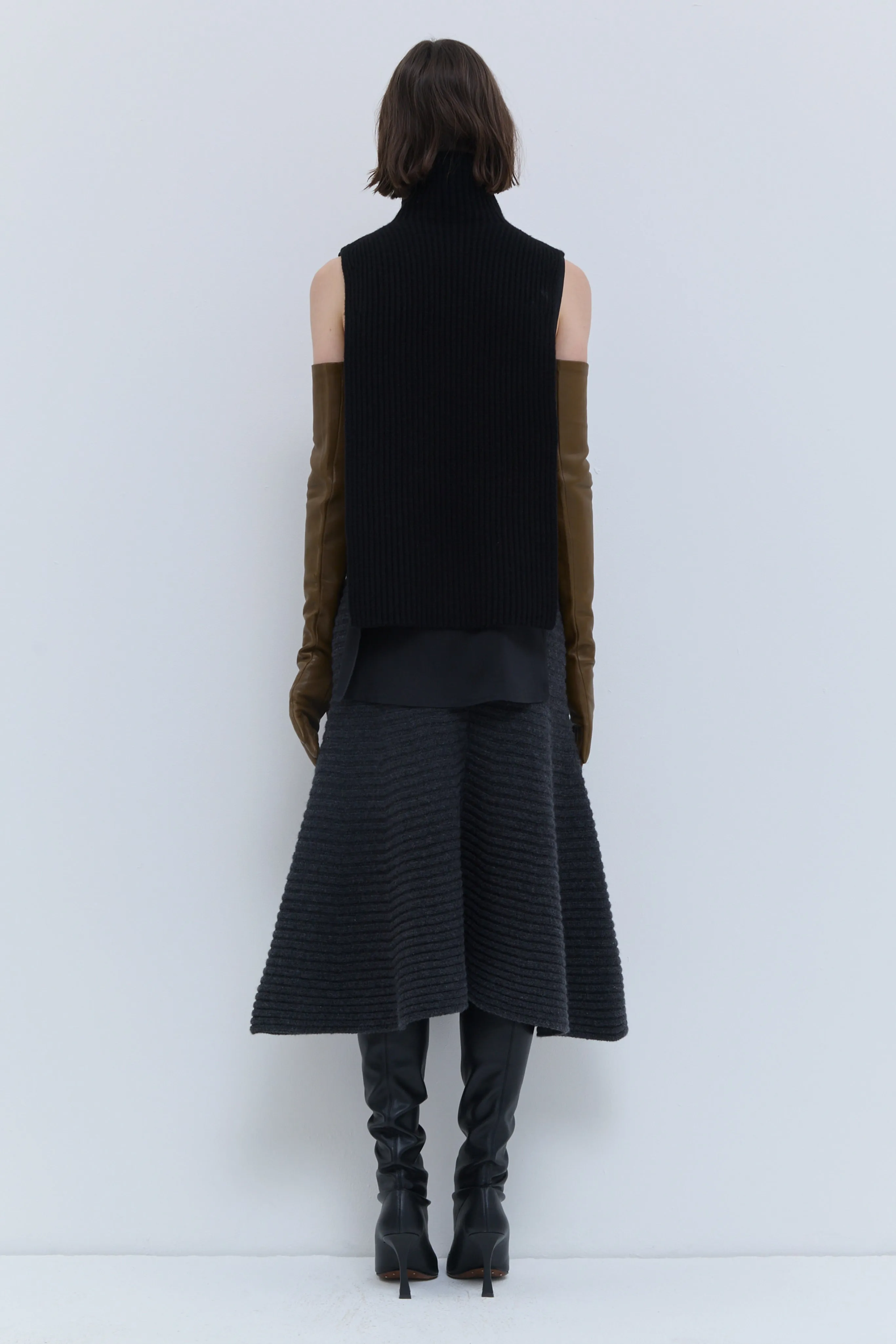 Kawsar Ribbed Knit Bib sold by Christian Wijnants product image thumbnail 3