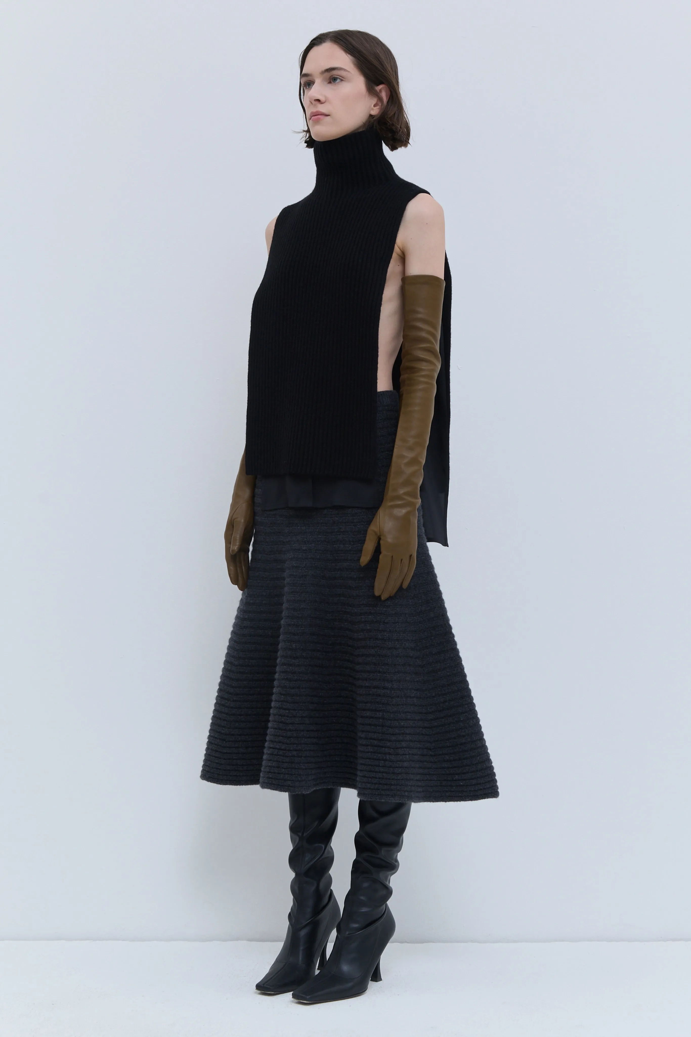Kawsar Ribbed Knit Bib sold by Christian Wijnants product image thumbnail 2