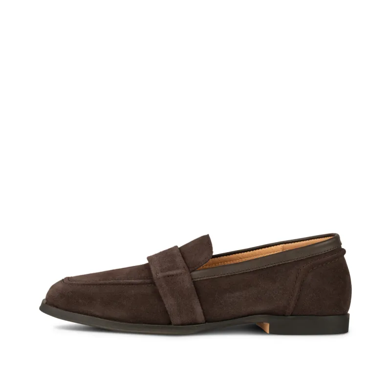 Erika saddle loafer suede - Chocolate sold by Shoe The Bear