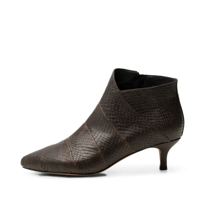 Saga bootie fishleather - DARK BROWN sold by Shoe The Bear