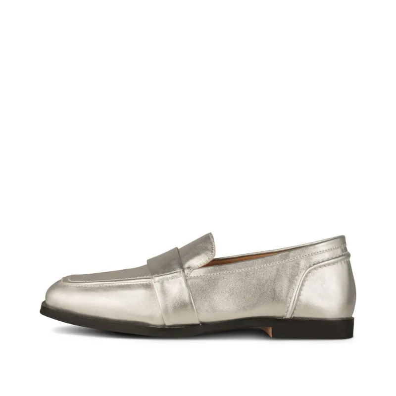 Erika saddle loafer leather - SILVER METALLIC made by Shoe The Bear