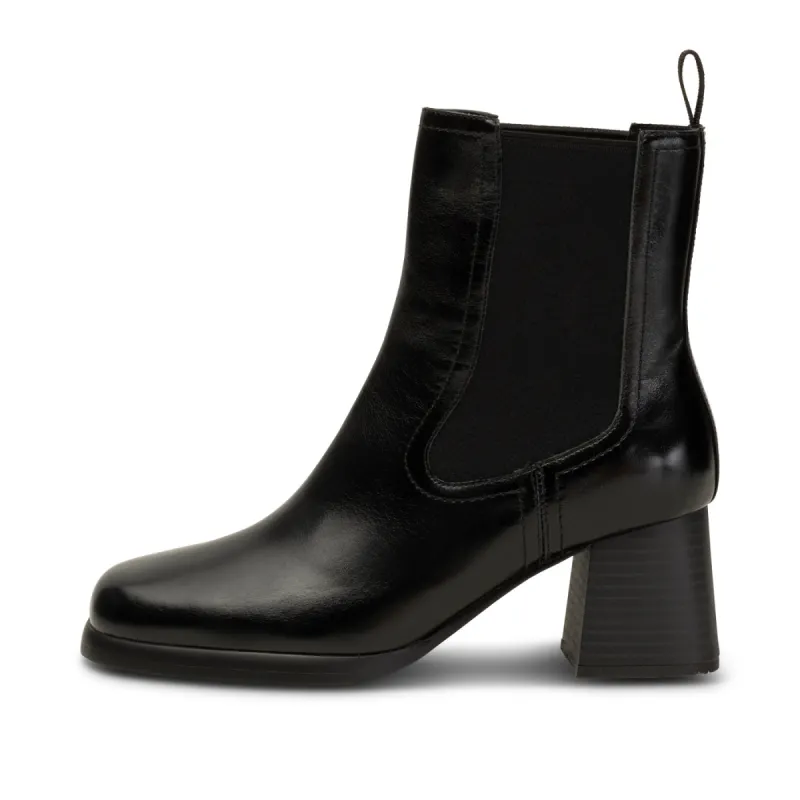 Lila Chelsea Leather - BLACK sold by Shoe The Bear